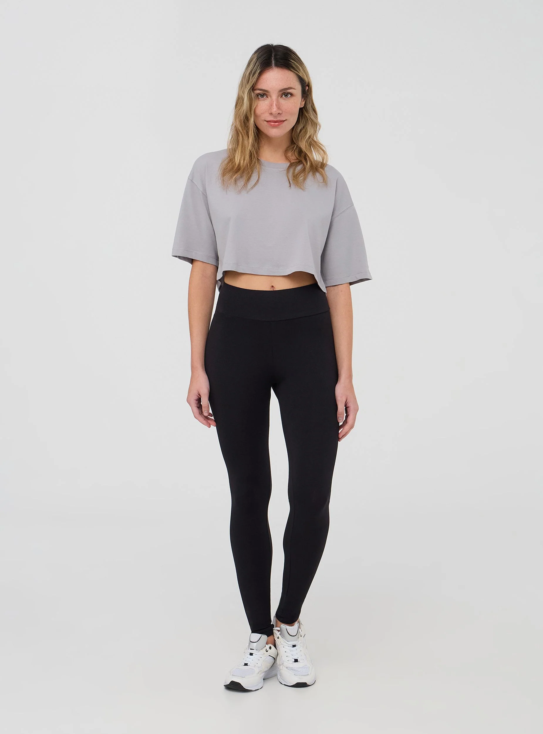 T-shirt crop a tinta unita - Image 2