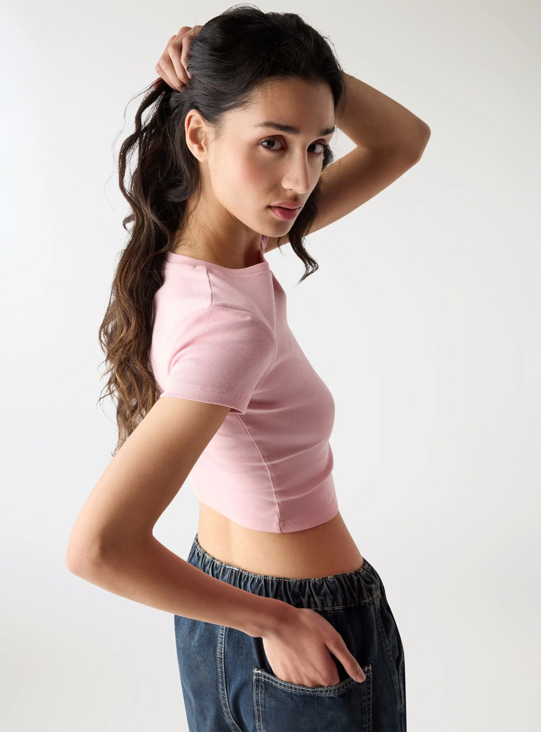 T-shirt crop aderente a tinta unita - Image 4