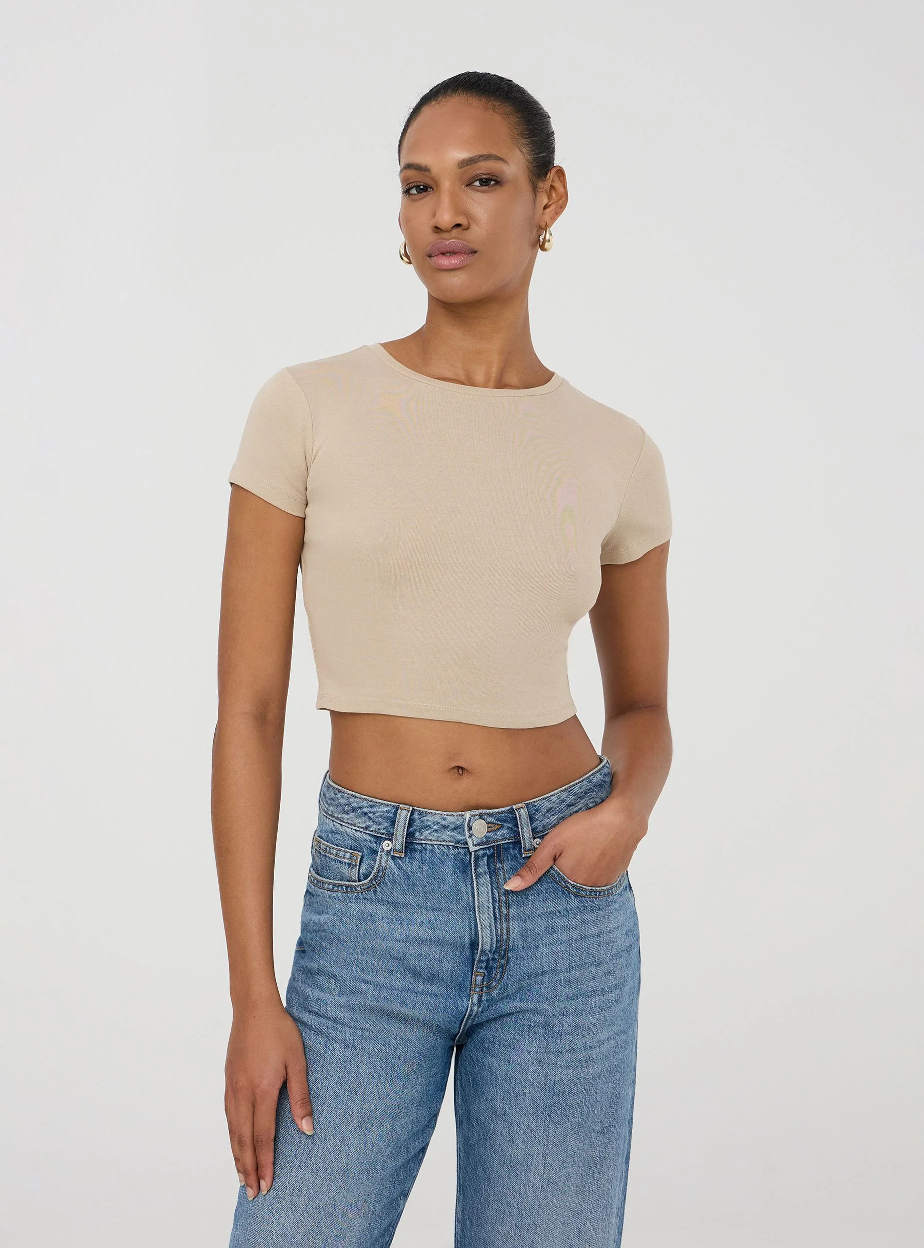 T-shirt crop aderente tinta unita - Image 2