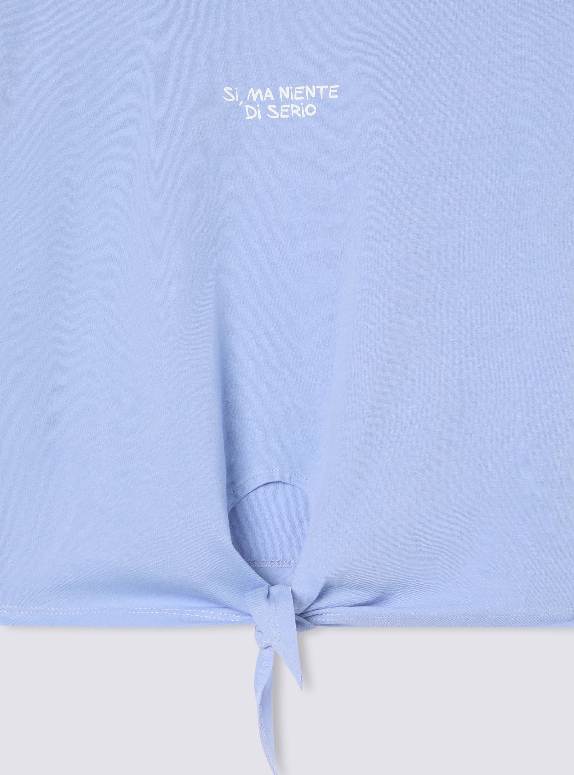 T-shirt crop ampia con scritta e nodo - Image 7