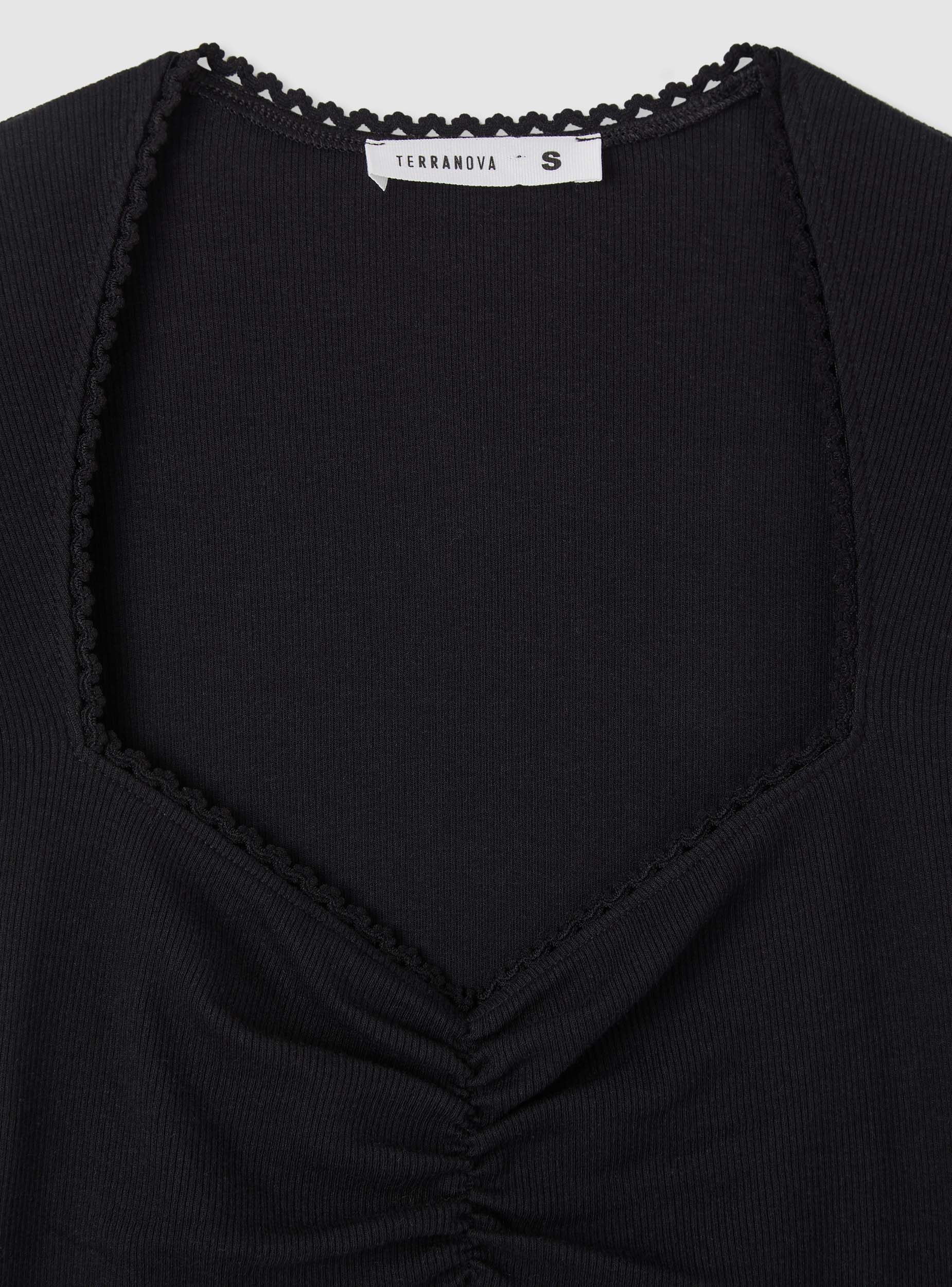 T-shirt crop con scollo a cuore e arricciatura - Image 7
