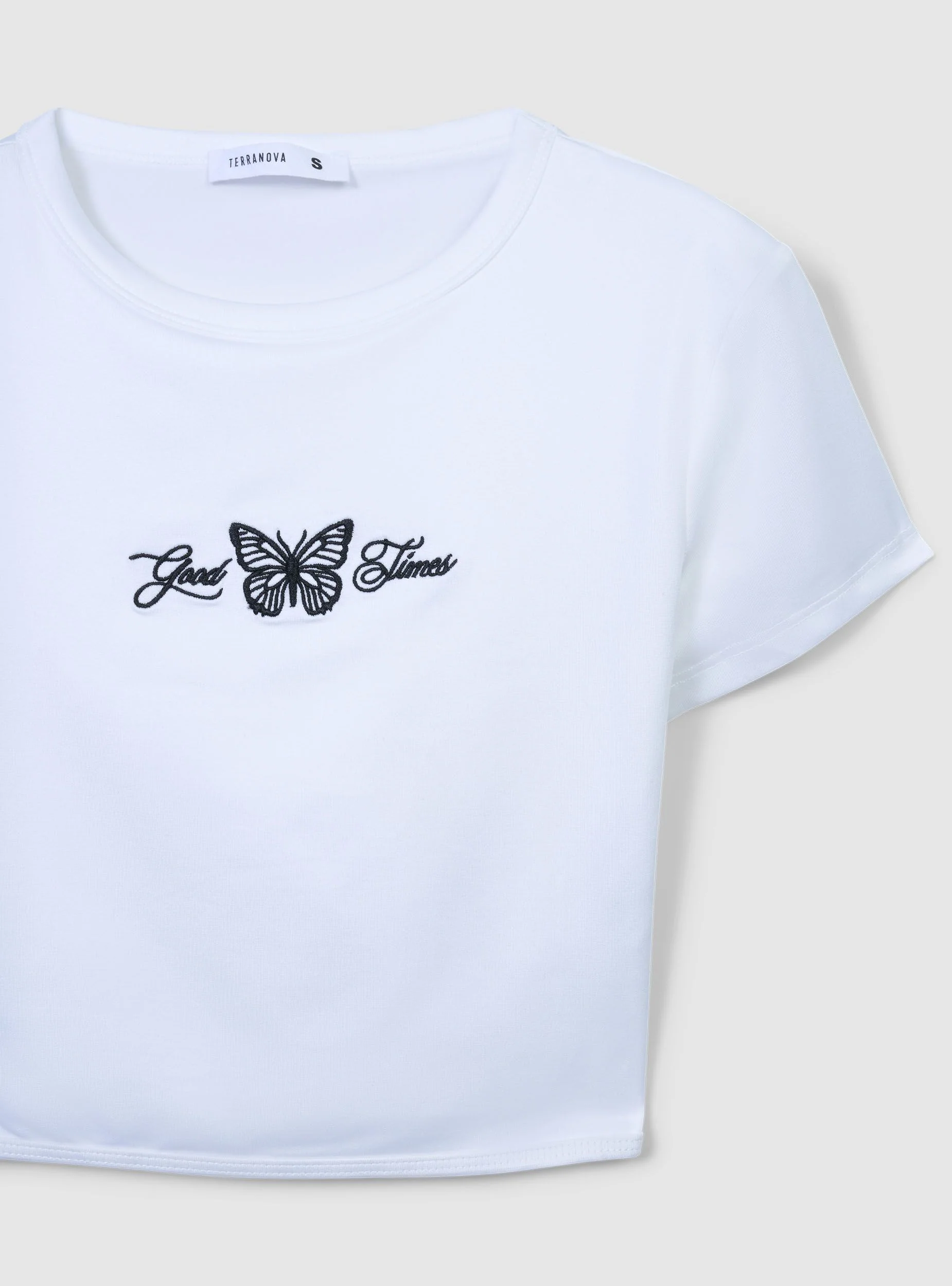 T-shirt crop con scritta e farfalla - Image 3