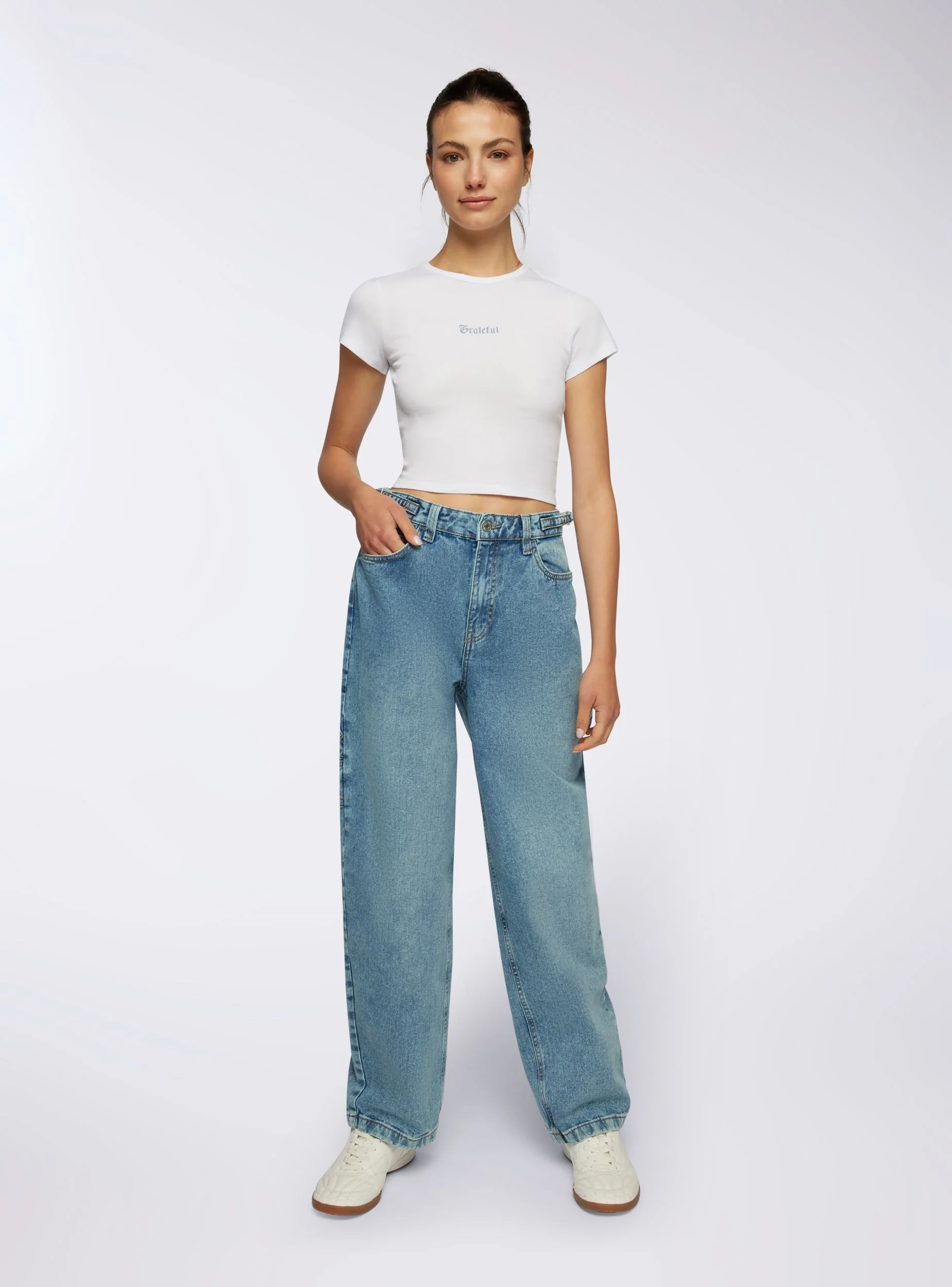 T-shirt crop con stampa ali sul retro - Image 3