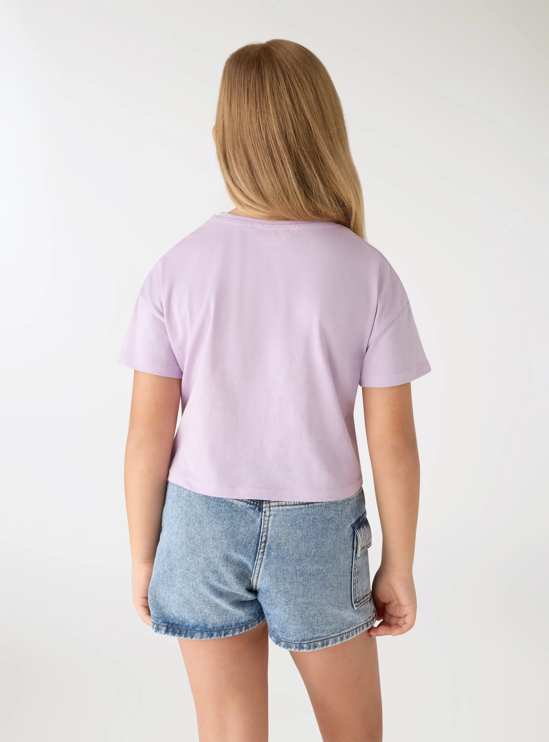 T-shirt crop con stampa graffiti - Image 3