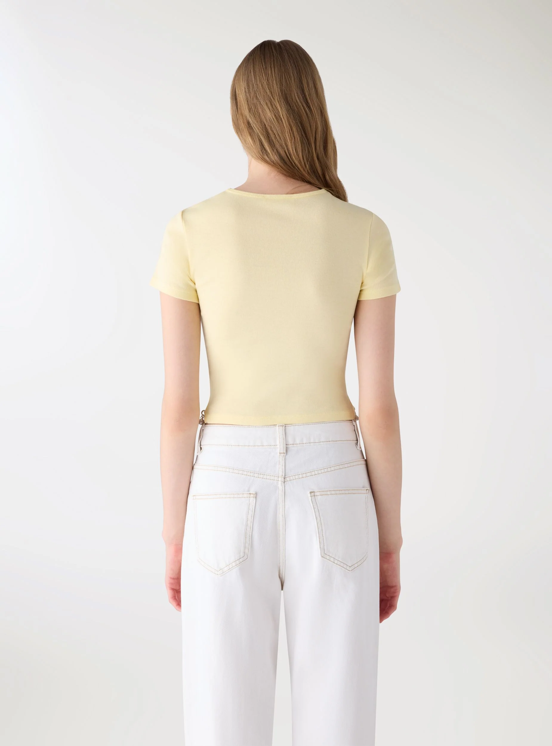 T-shirt crop con stampa hibiscus - Image 3