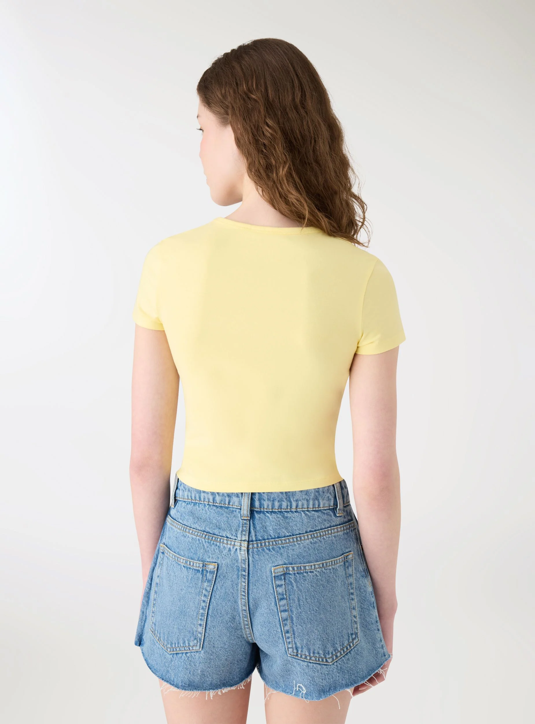 T-shirt crop con stampa orsetti - Image 3