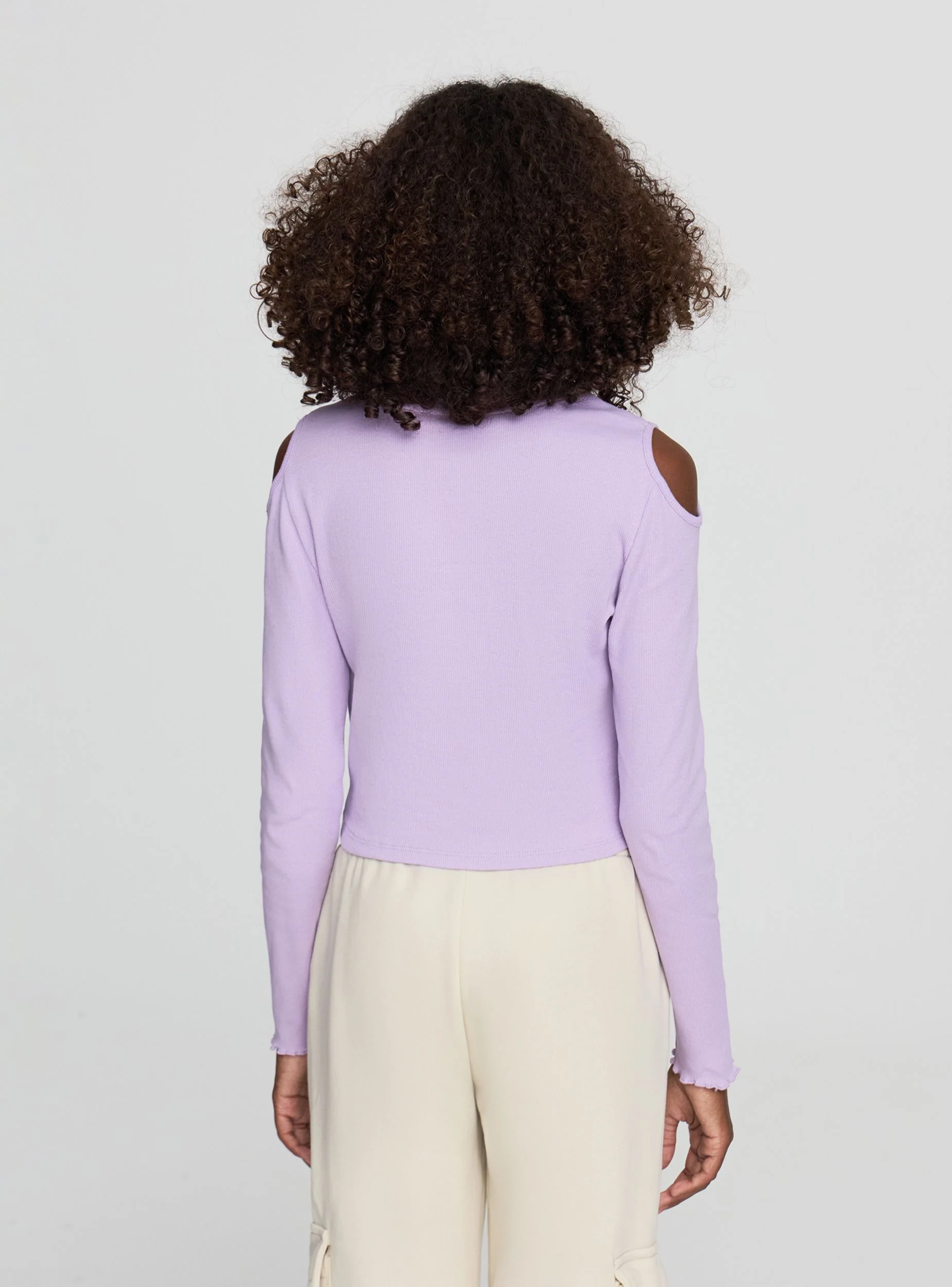 T-shirt crop cut-out sulle spalle - Image 2