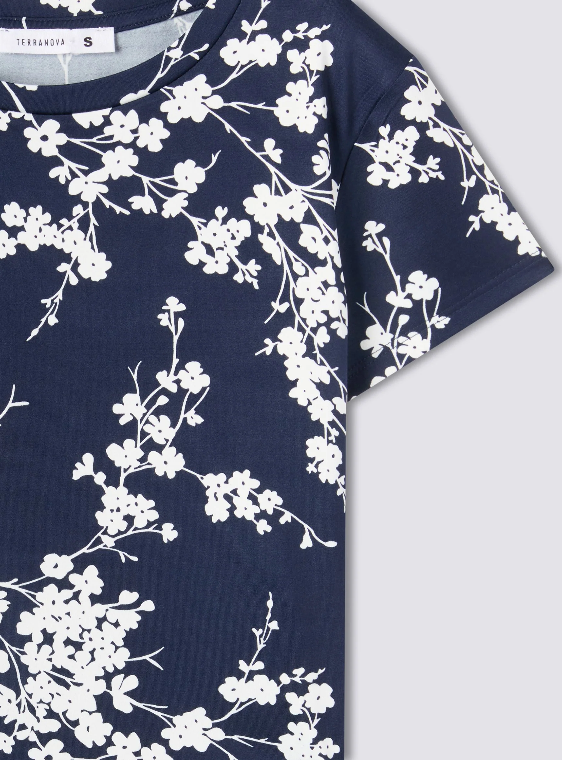 T-shirt crop elasticizzata con fiori - Image 5