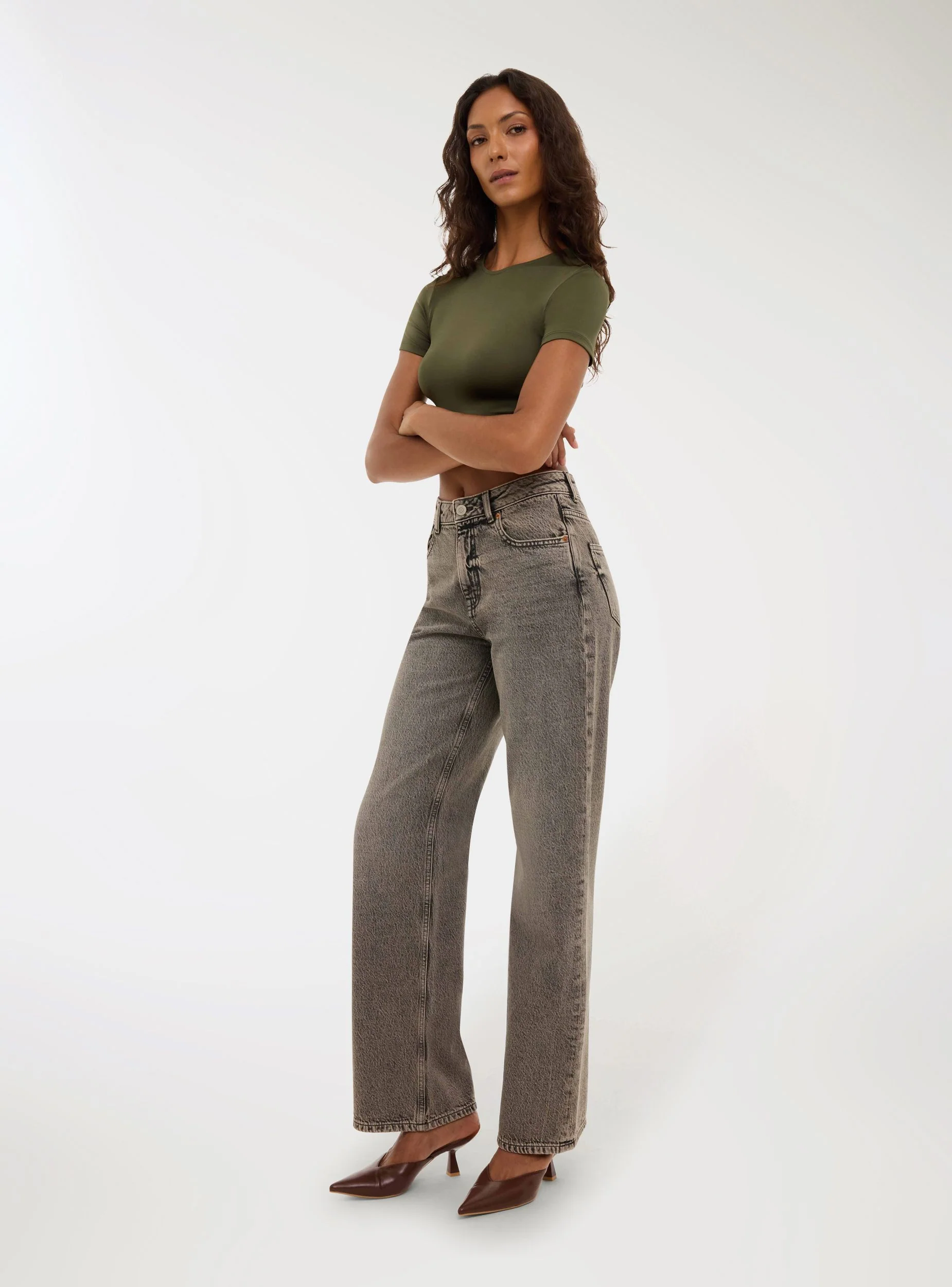 T-shirt crop elasticizzata - Image 2