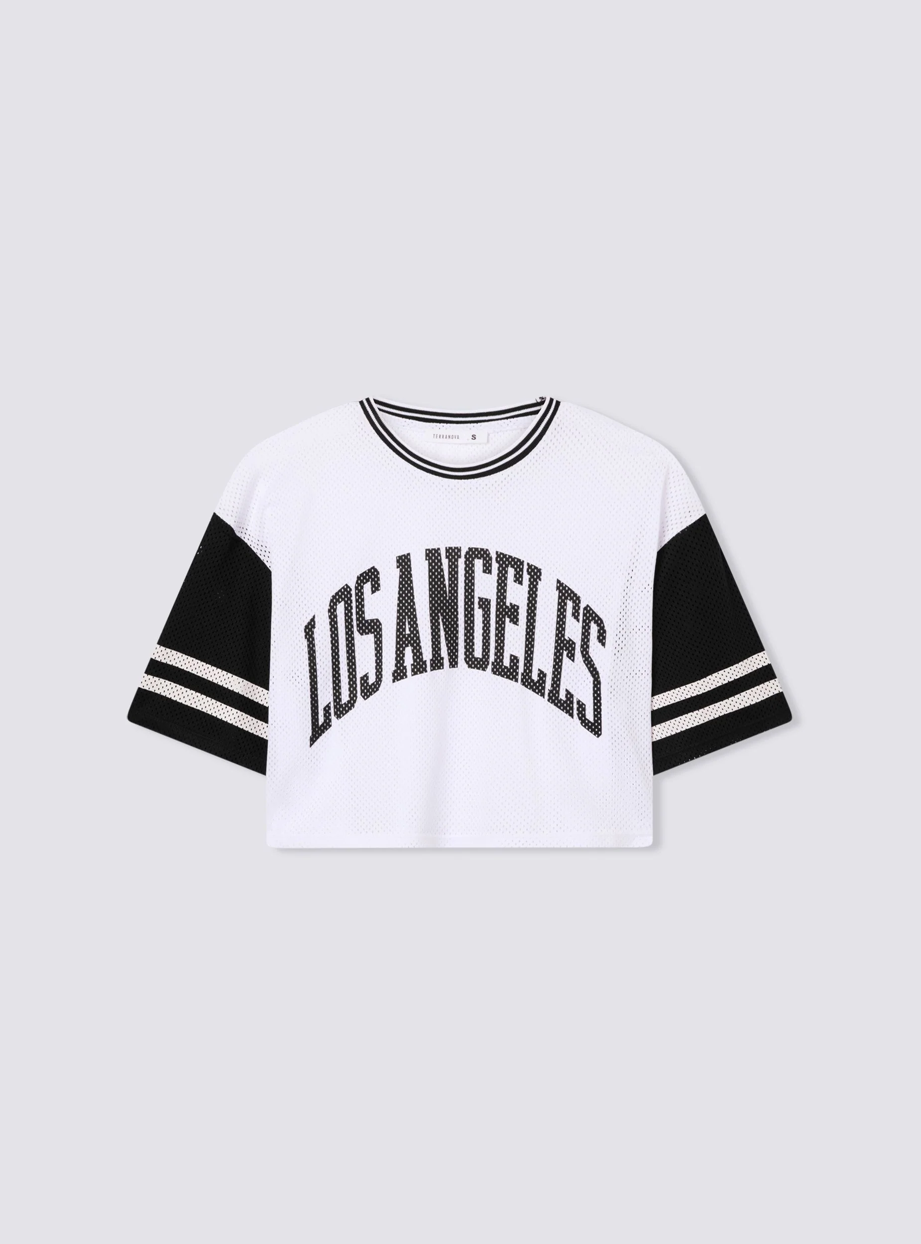 T-shirt crop in rete con stampa college - Image 6