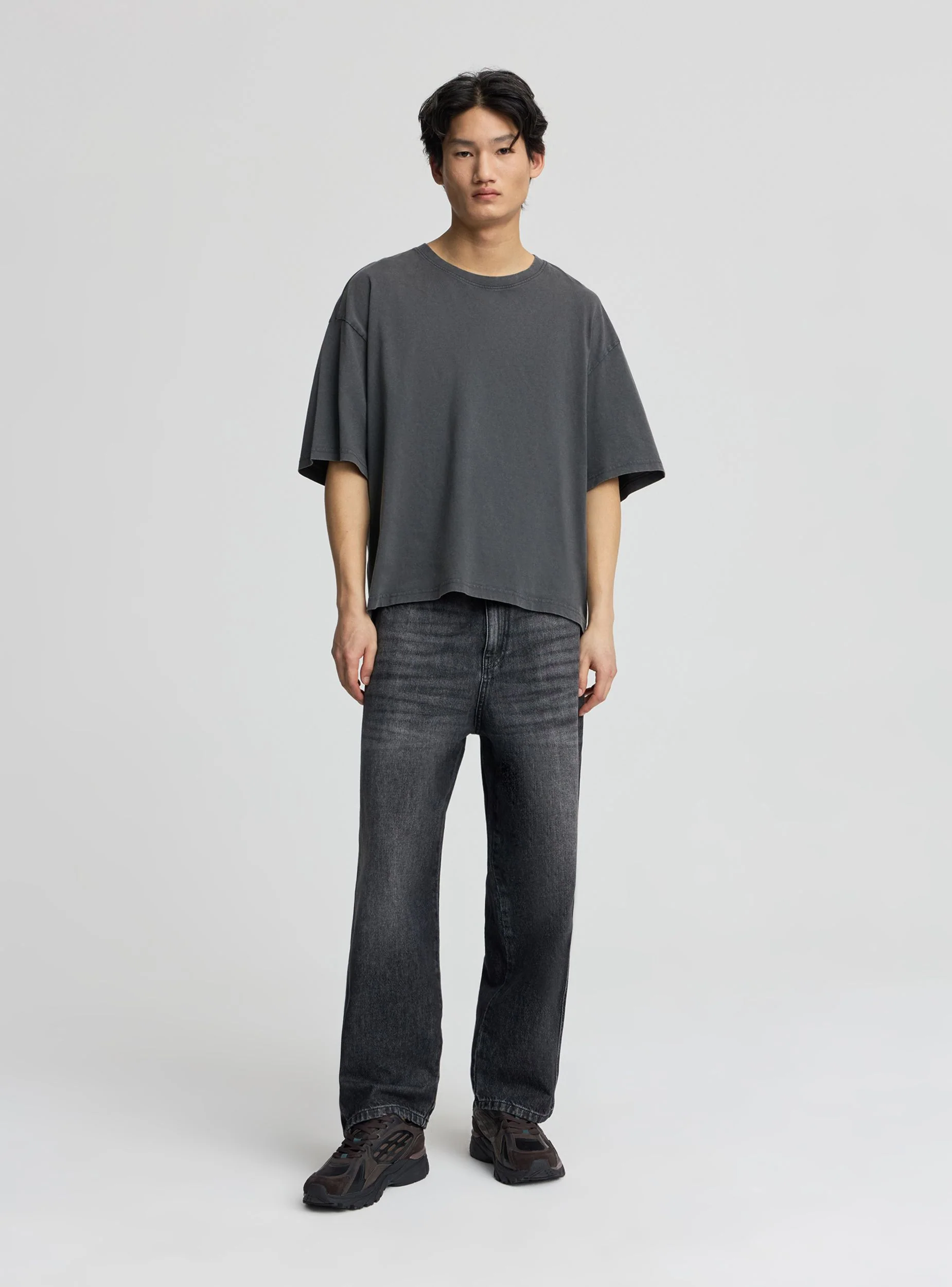 T-shirt crop tinta unita effetto acid wash - Image 3