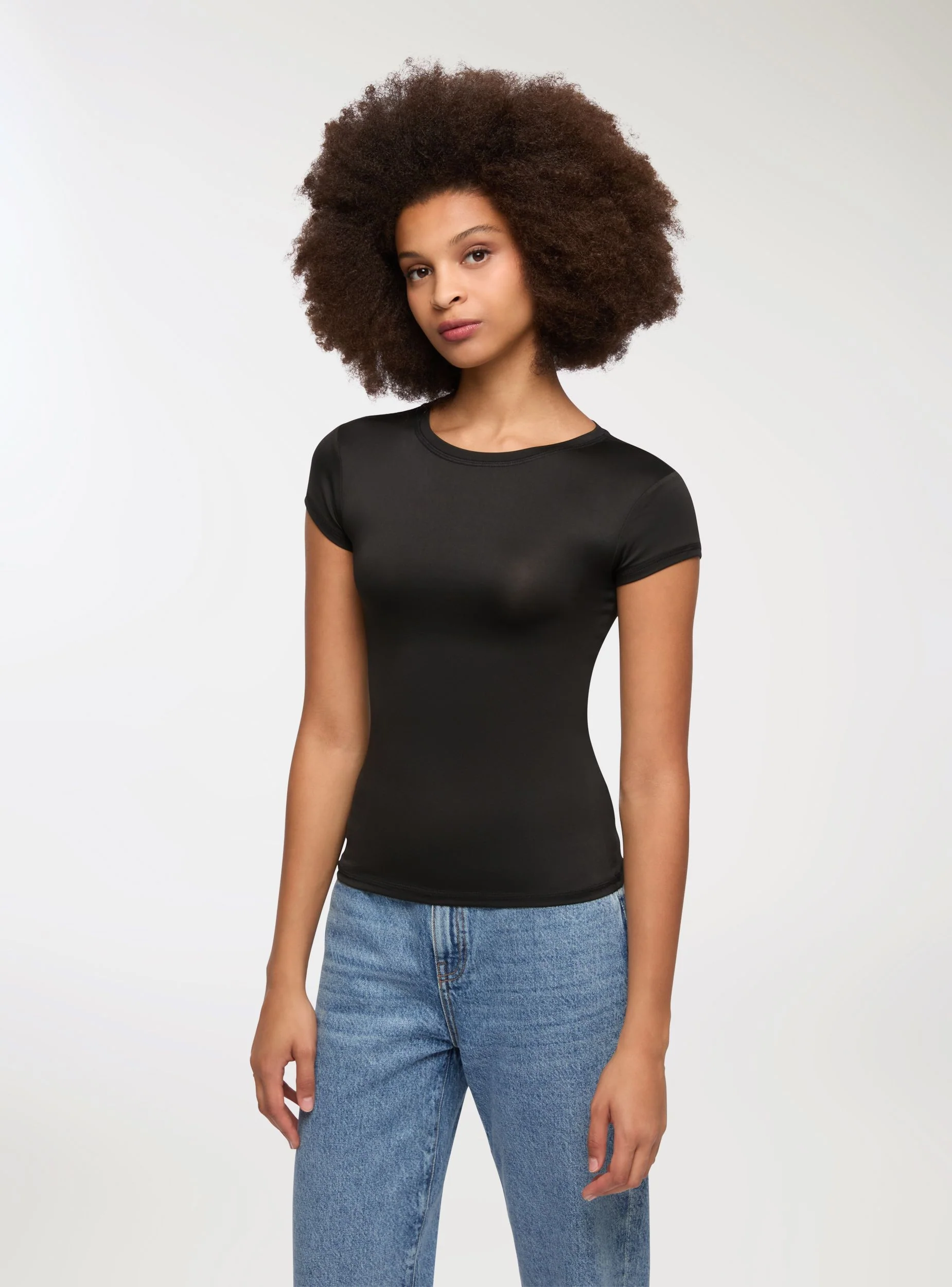 T-shirt elasticizzata tinta unita - Image 2