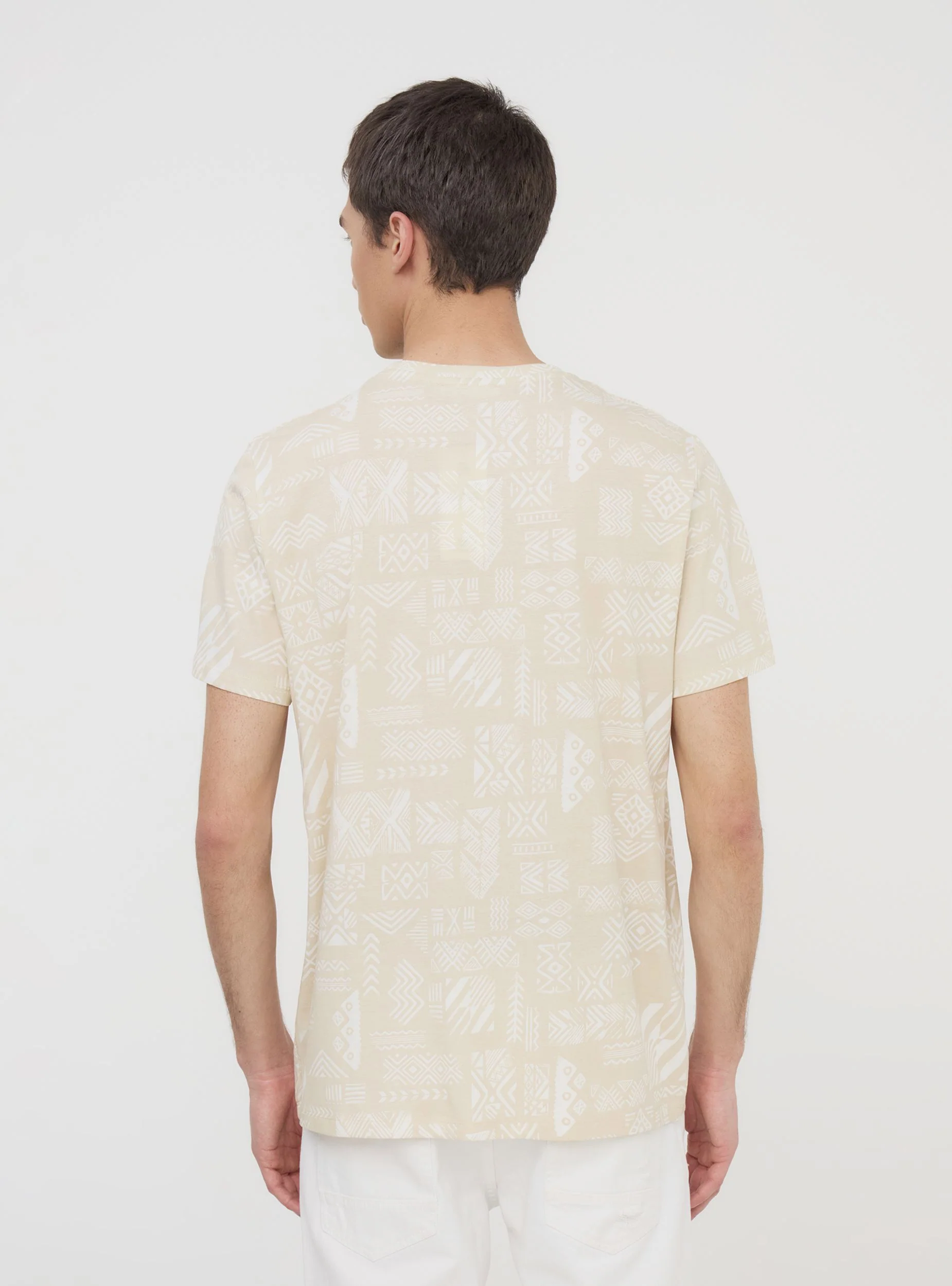 T-shirt fantasia etnica - Image 2
