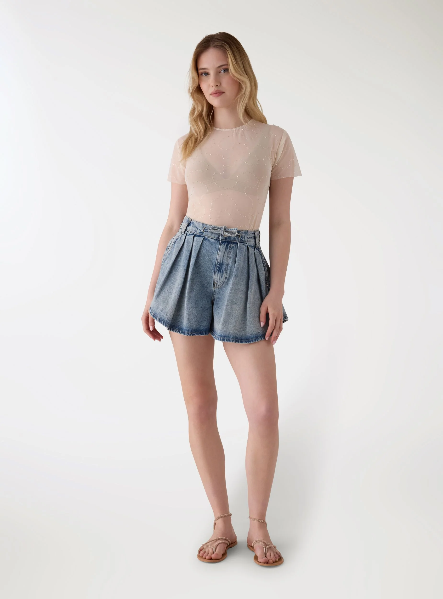 T-shirt in tulle ricamato effetto luccicante