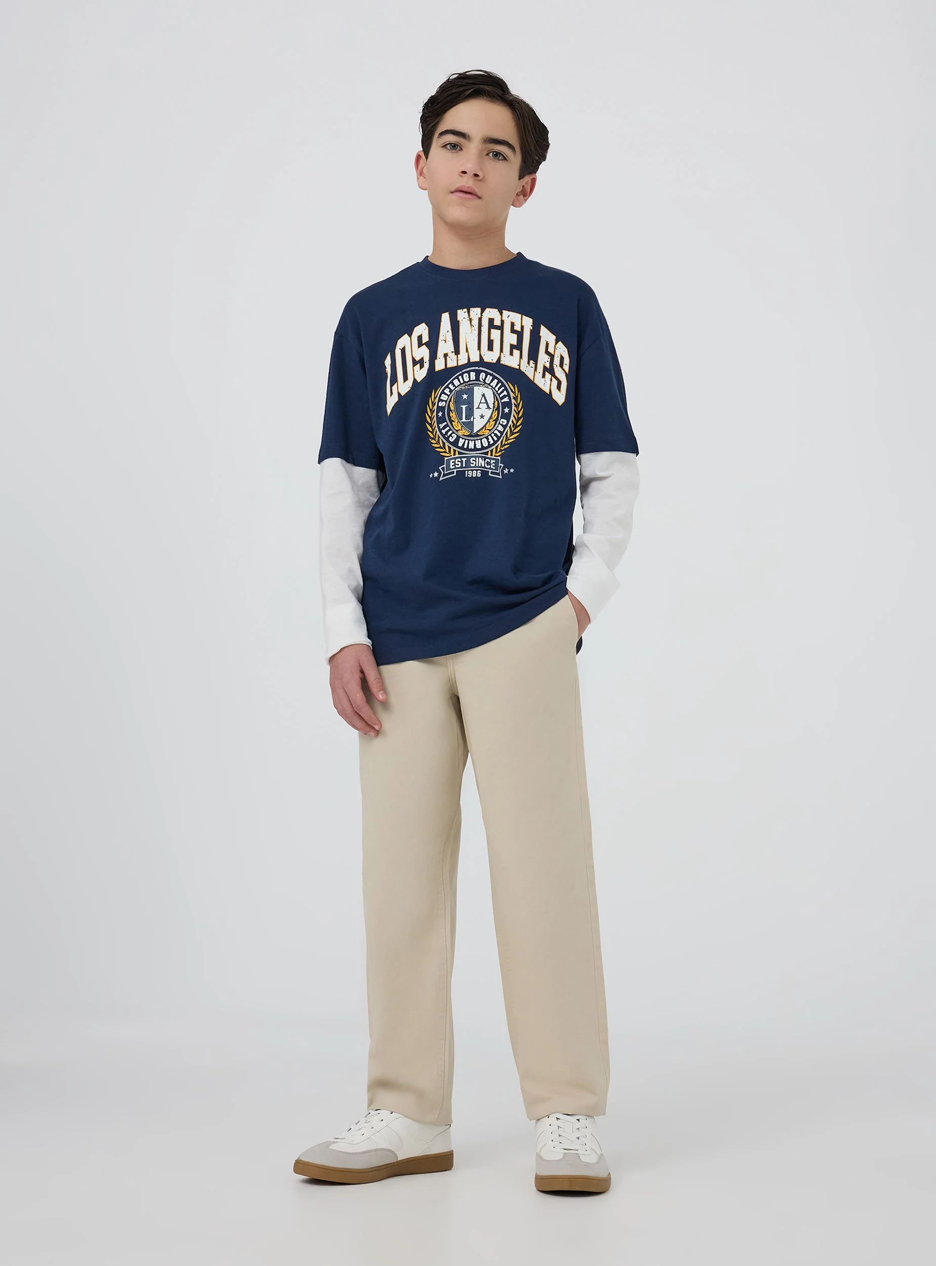 T-shirt maniche doppiate stampa college
