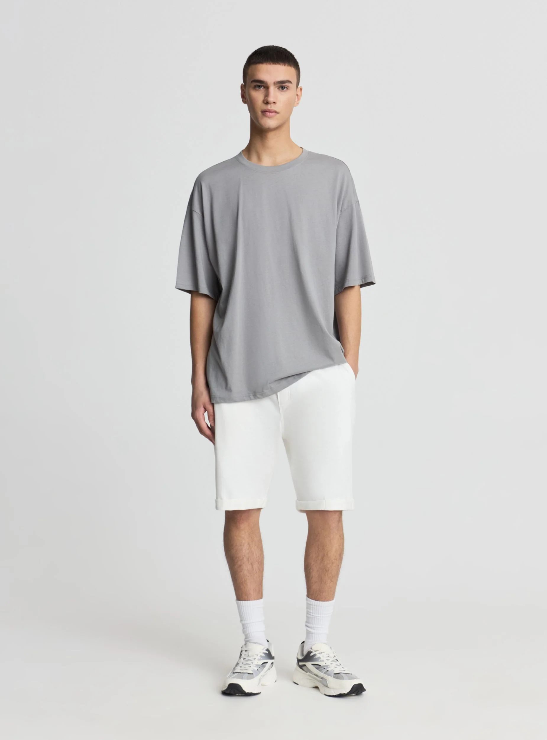 T-shirt over a tinta unita - Image 2