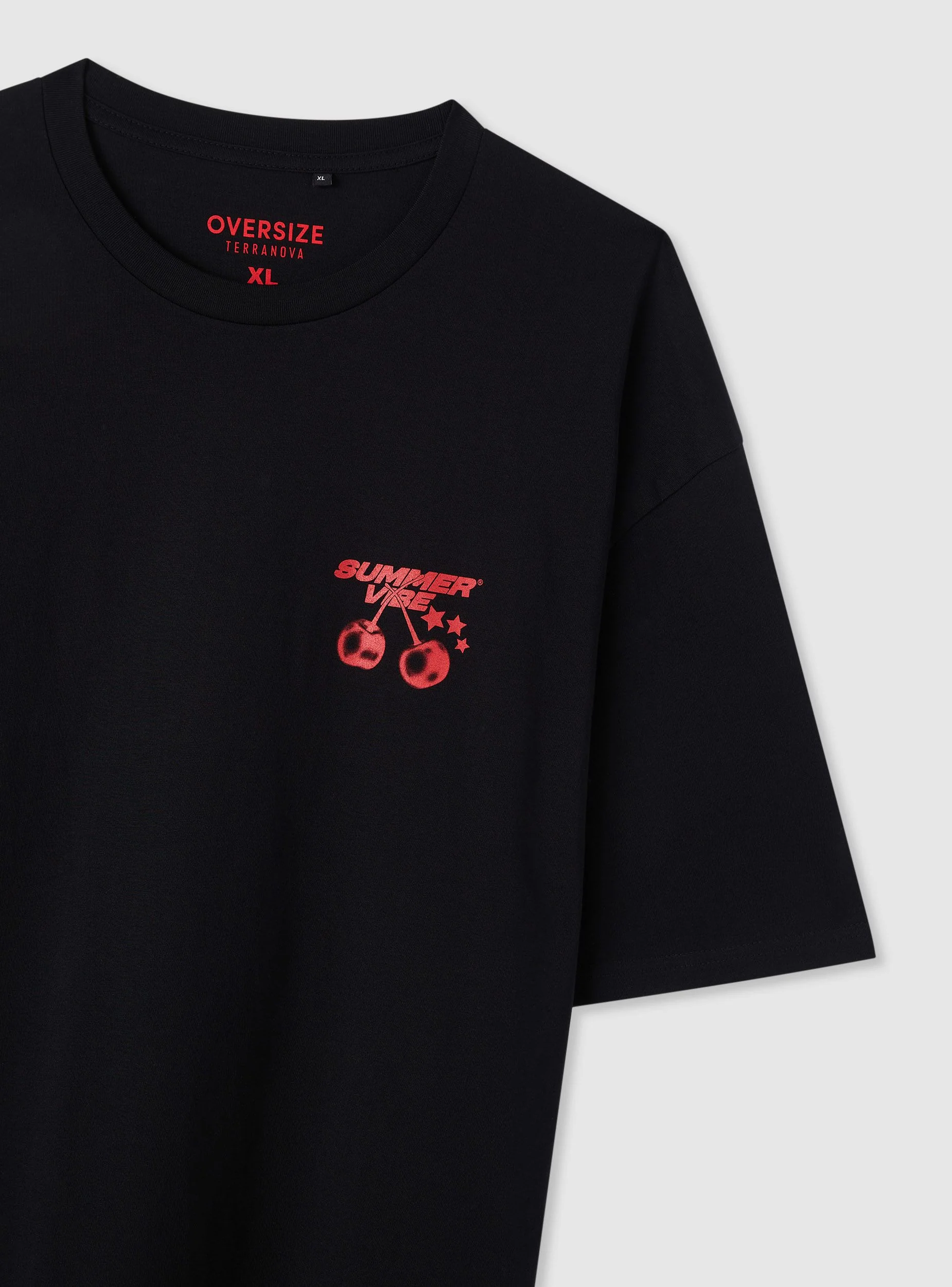 T-shirt over con stampa ciliegie - Image 7