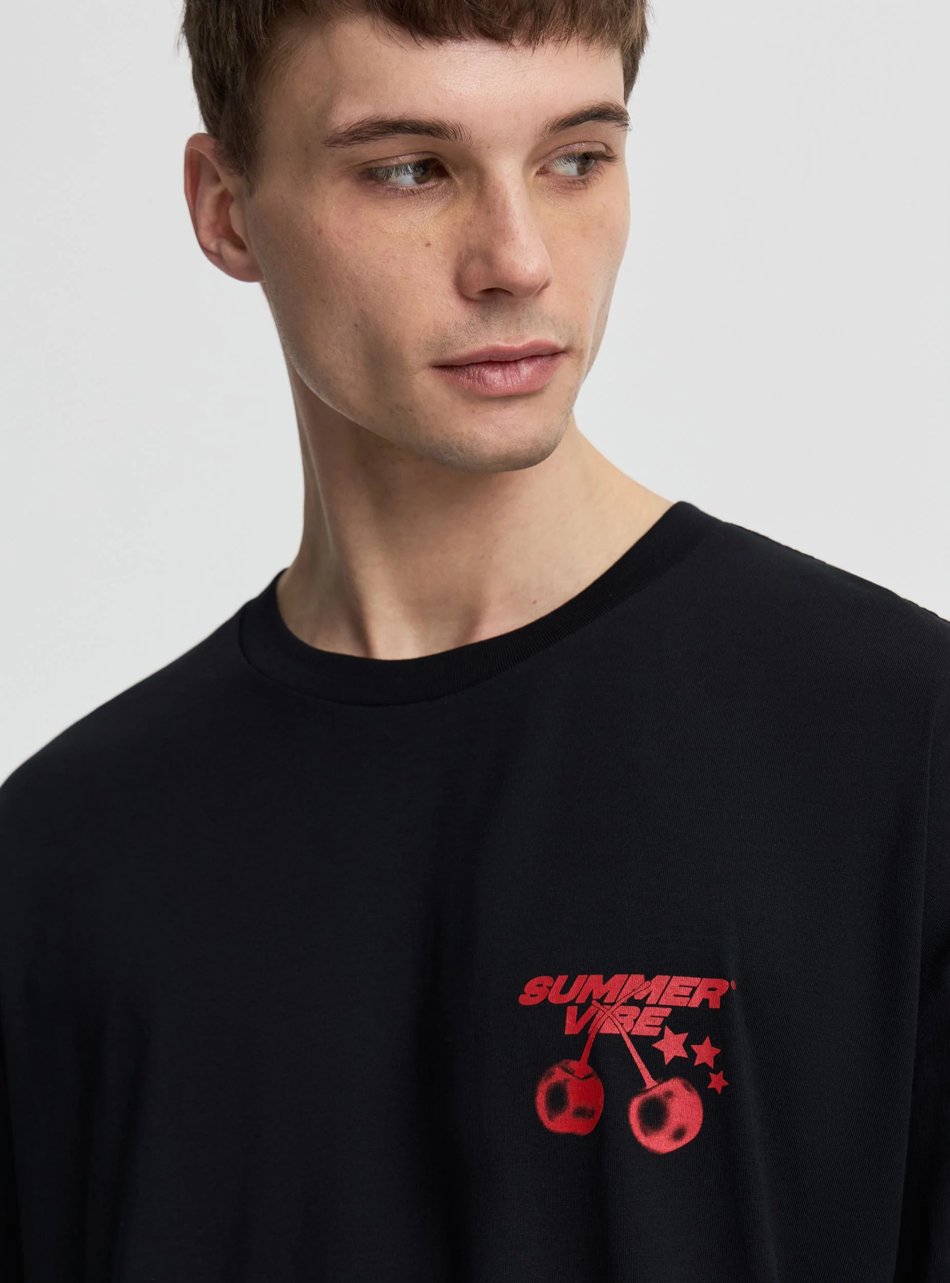 T-shirt over con stampa ciliegie - Image 8