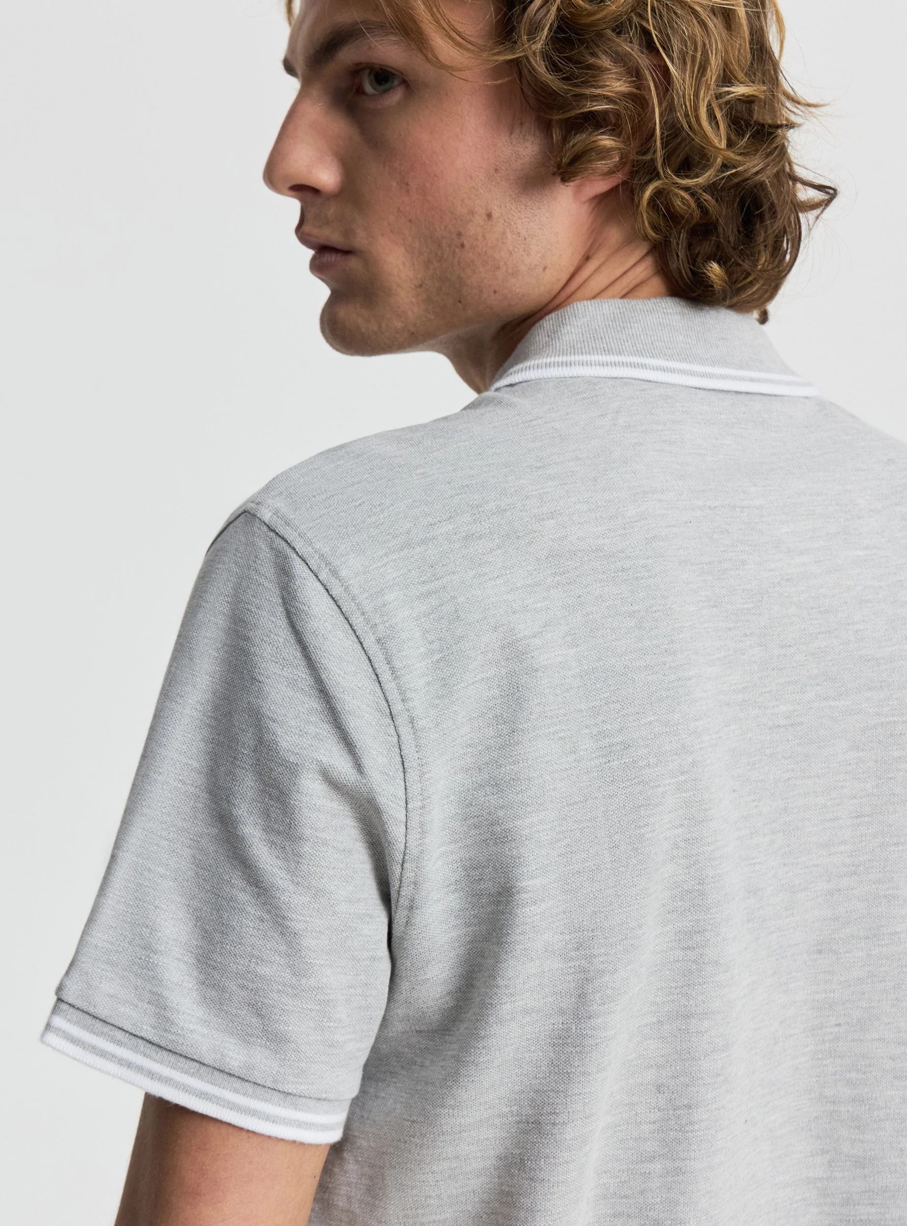 T-shirt polo con profili a contrasto - Image 4