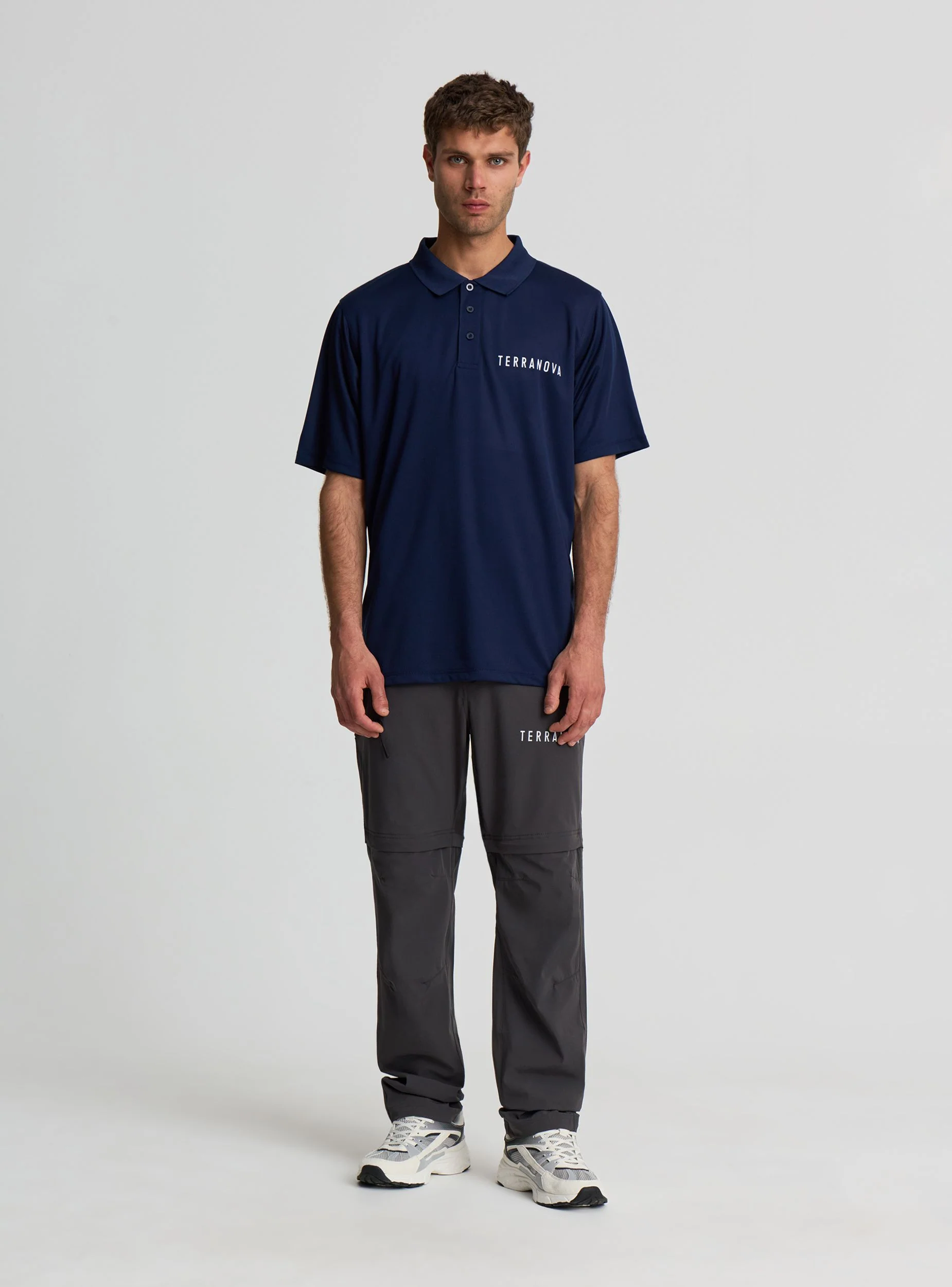 T-shirt polo sportiva con colletto e scritta