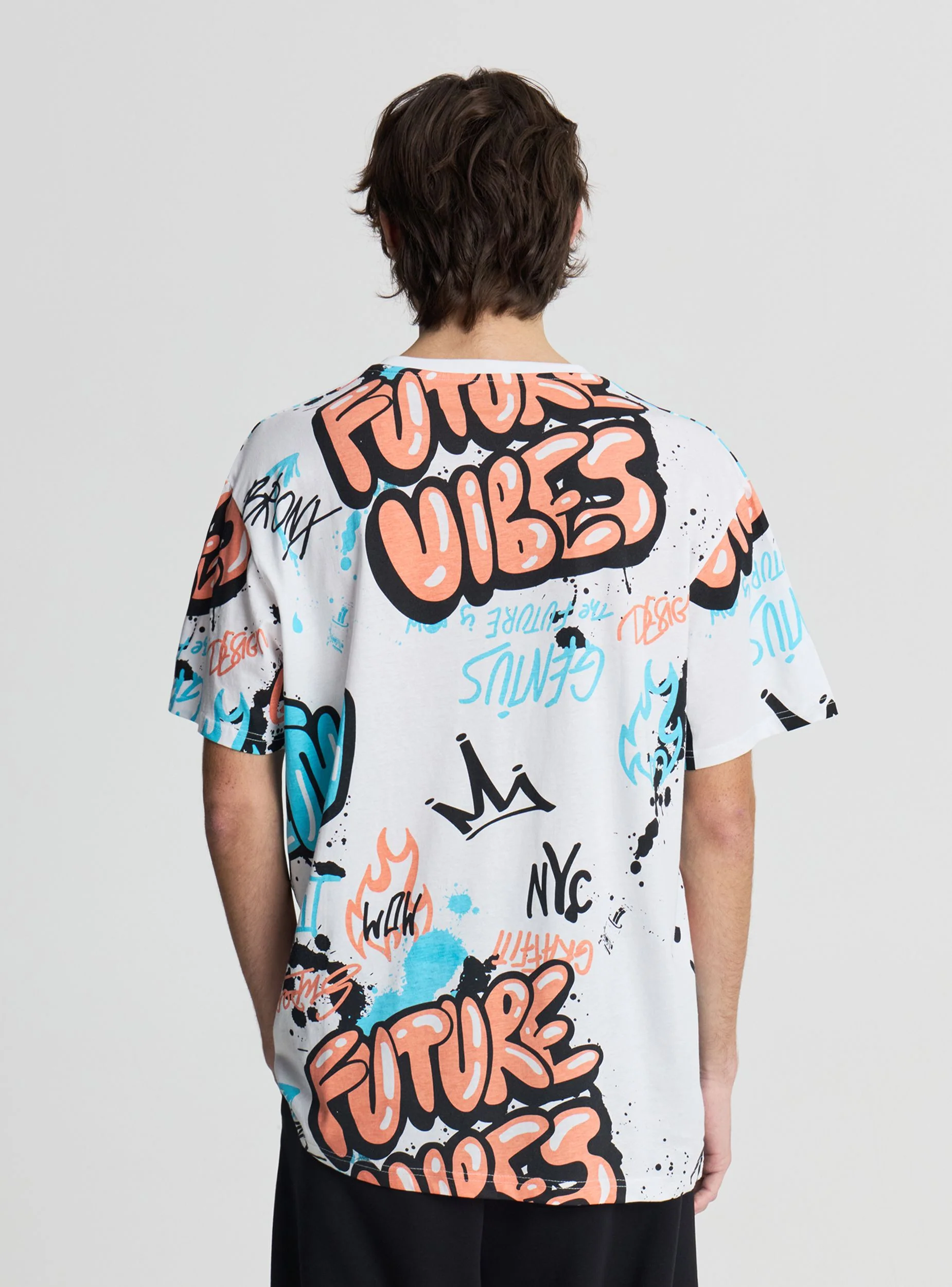 T-shirt relaxed con stampa graffiti allover - Image 2
