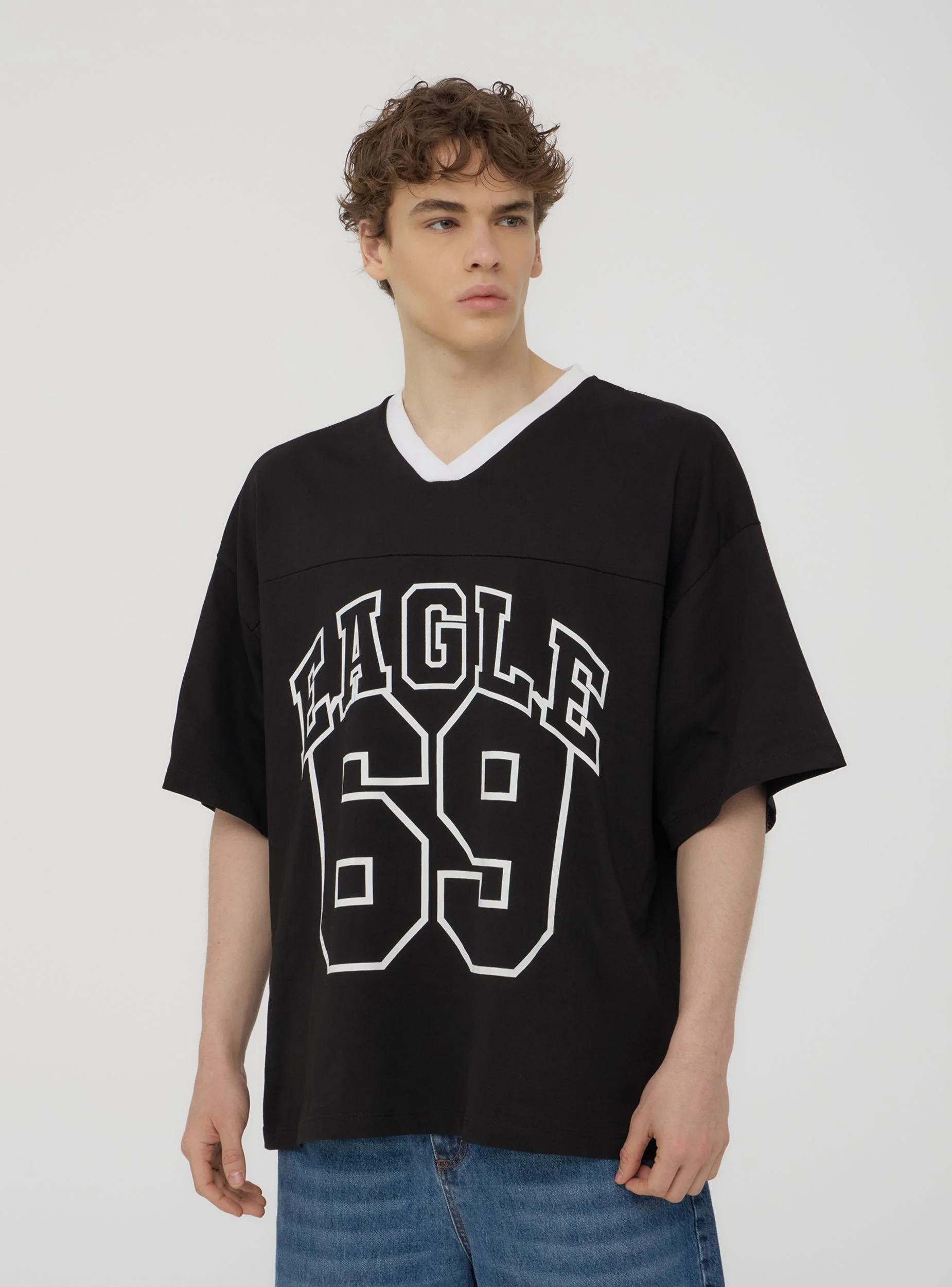 T-shirt scollo a v - Image 7