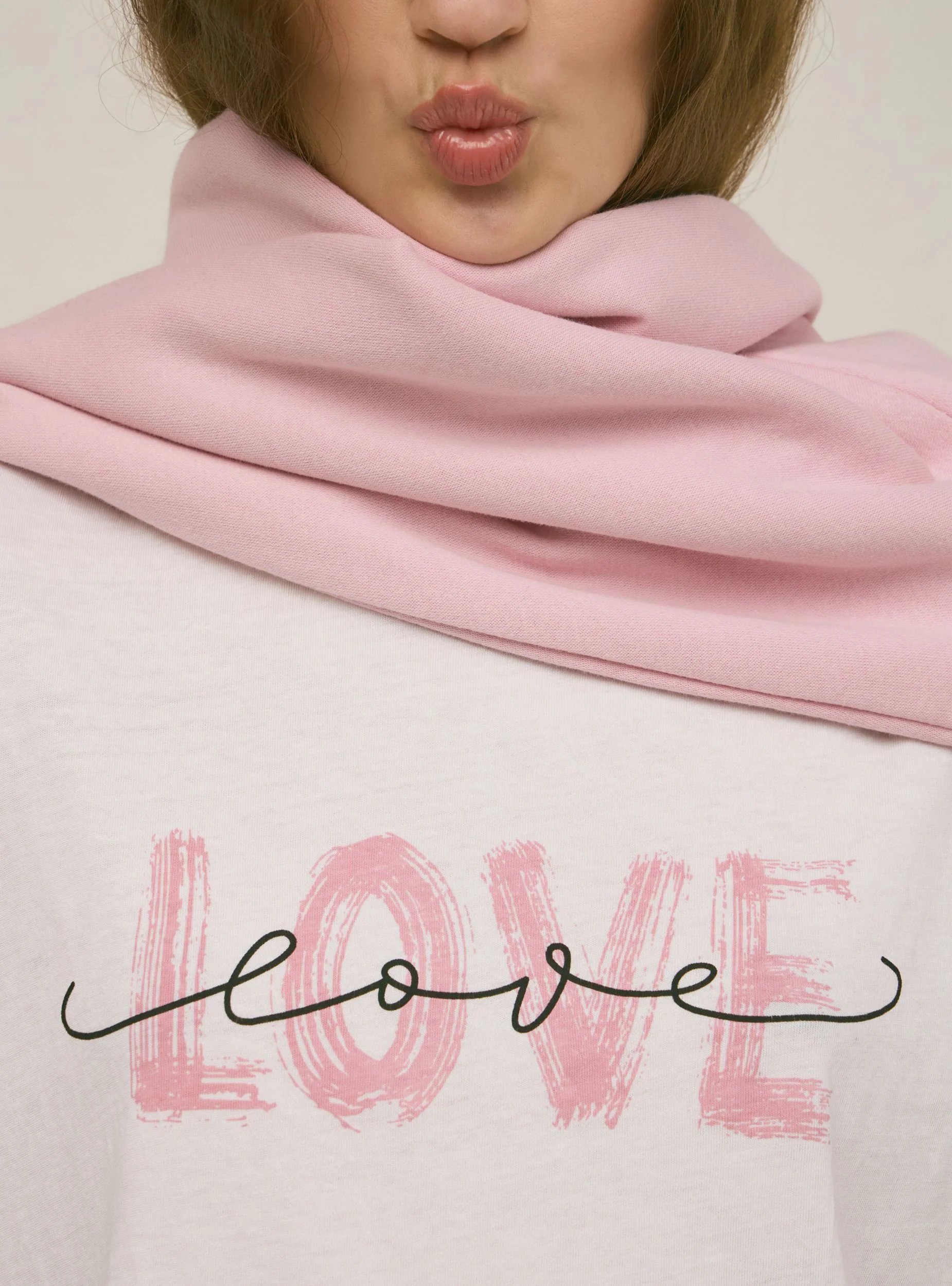 T-shirt scritta love - Image 8