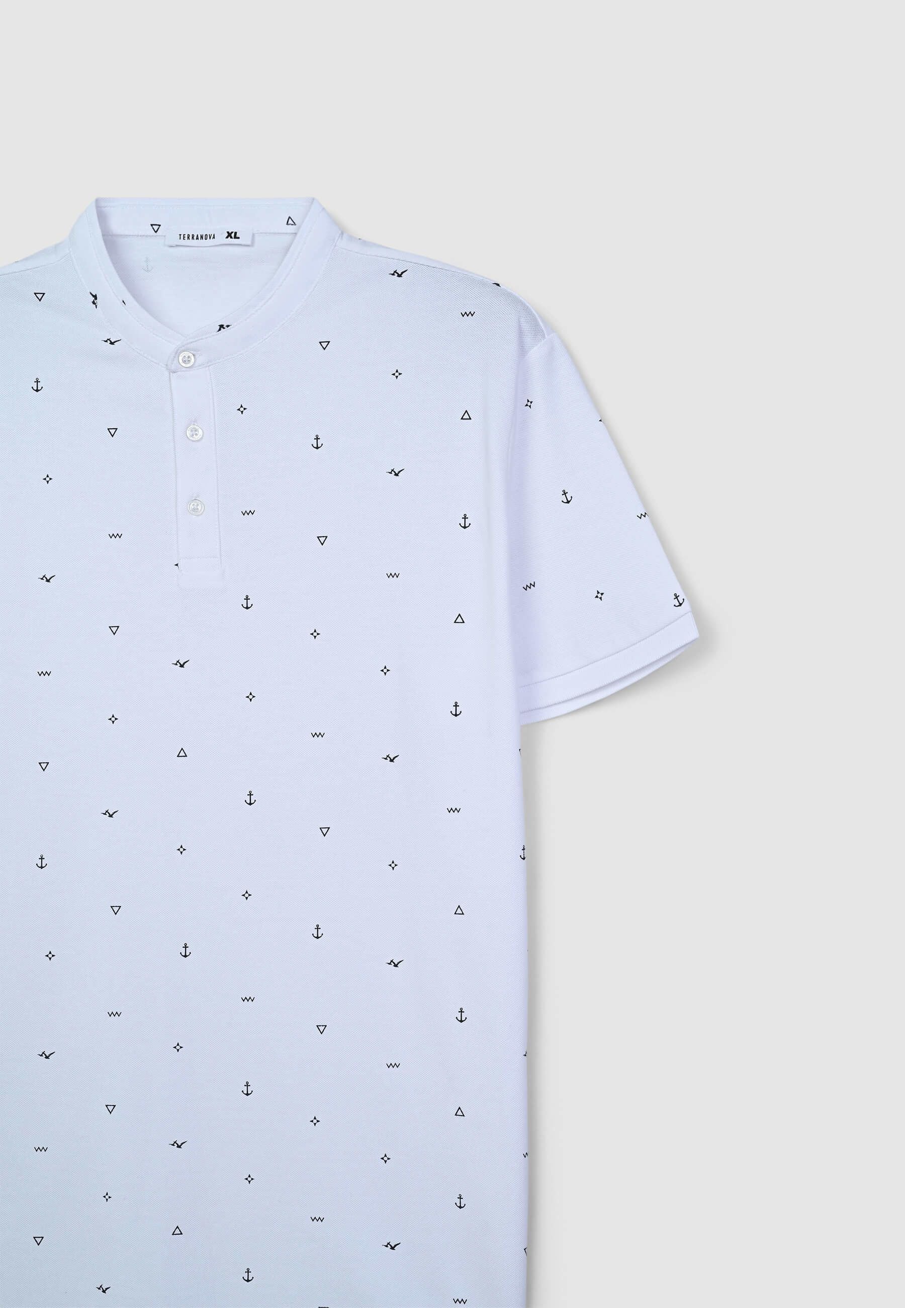T-shirt serafino con colletto coreana in microfantasia
