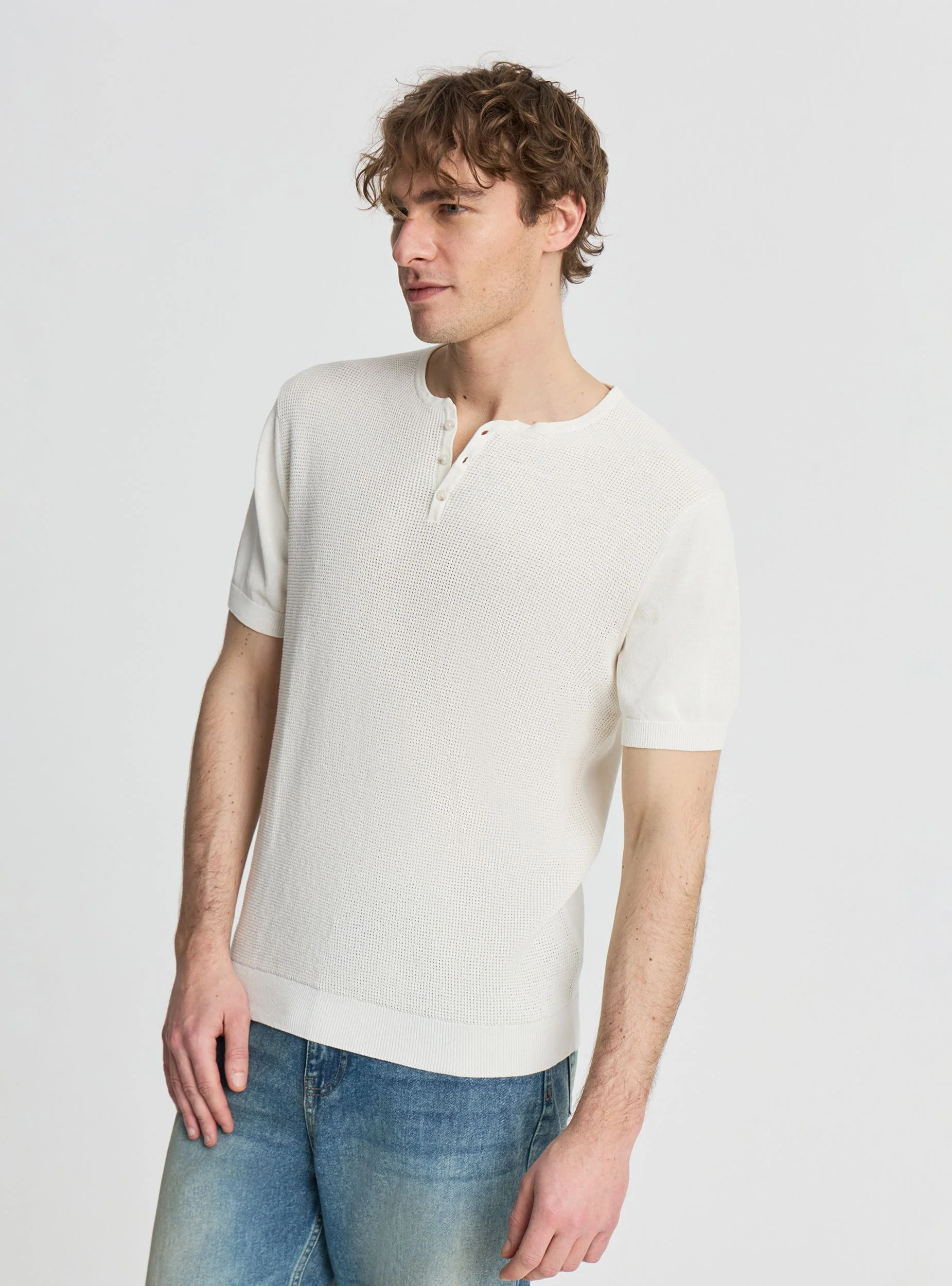 T-shirt serafino in maglia lavorata - Image 2