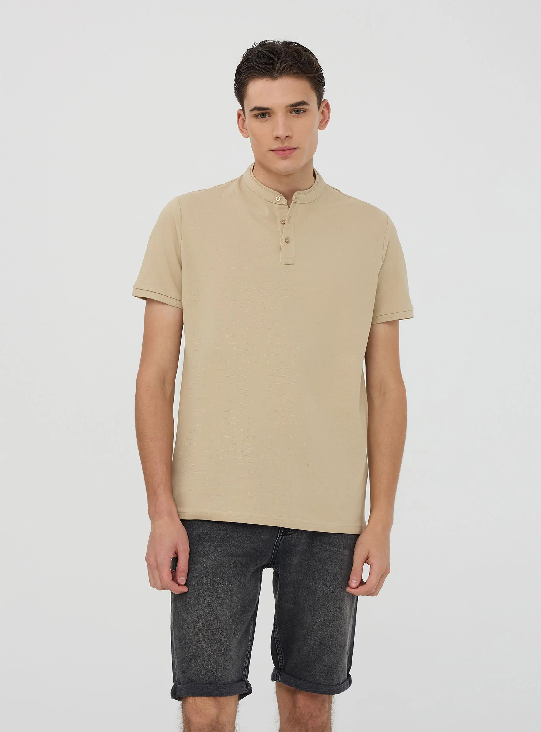 T-shirt serafino in piquet con collo coreana - Image 2