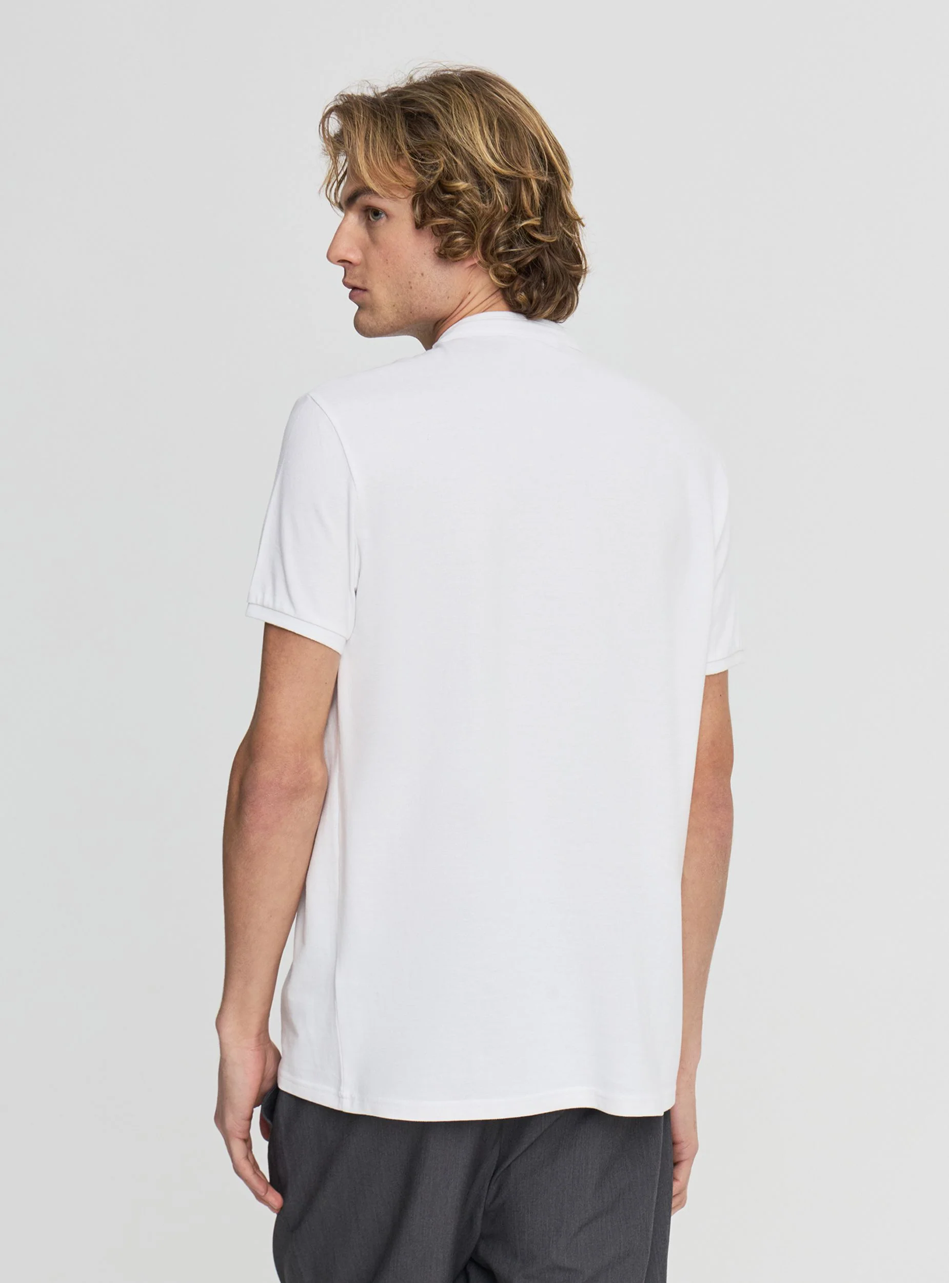 T-shirt serafino tinta unita - Image 2