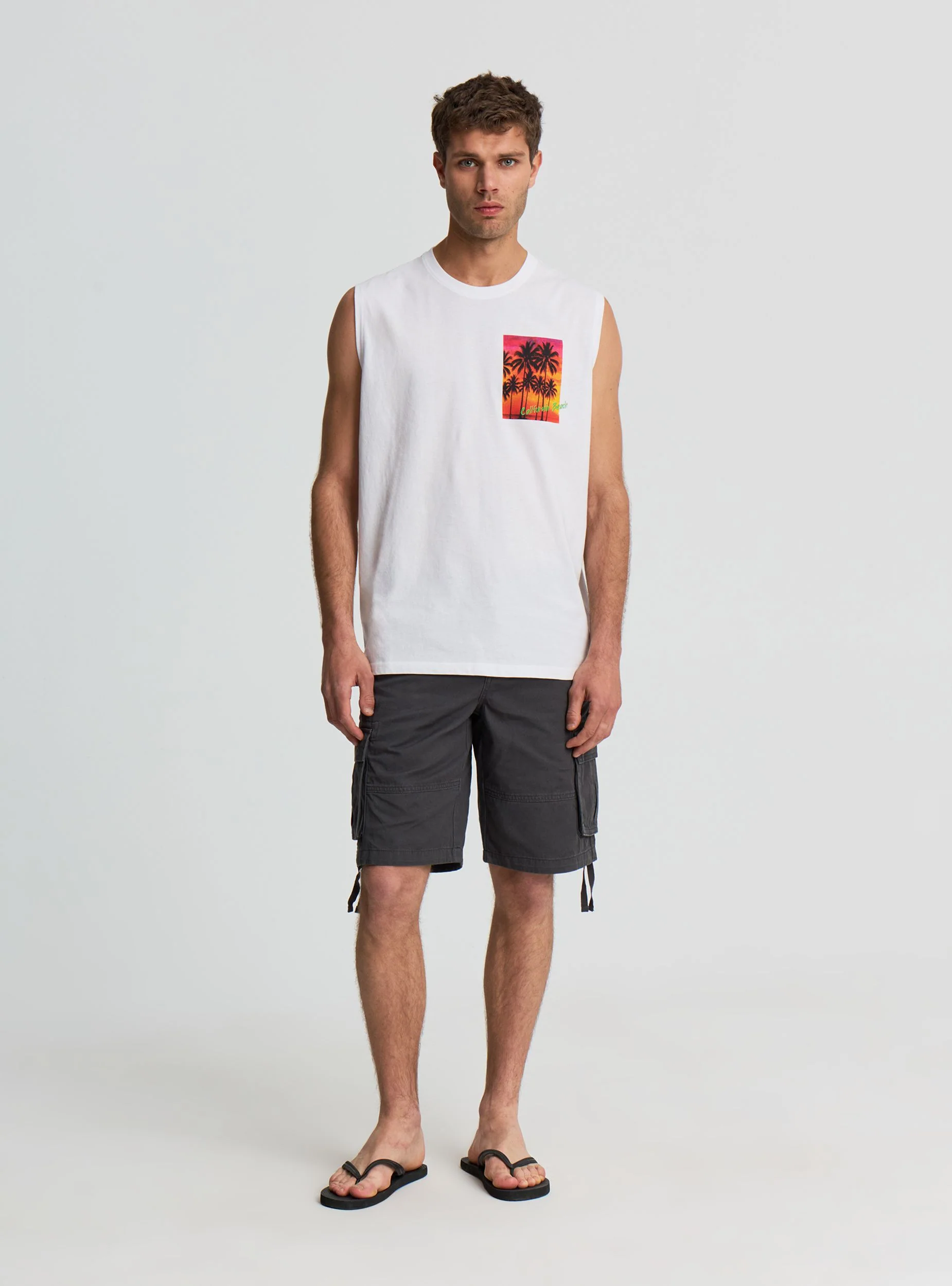 T-shirt smanicata con stampa palme fronte e retro - Image 2