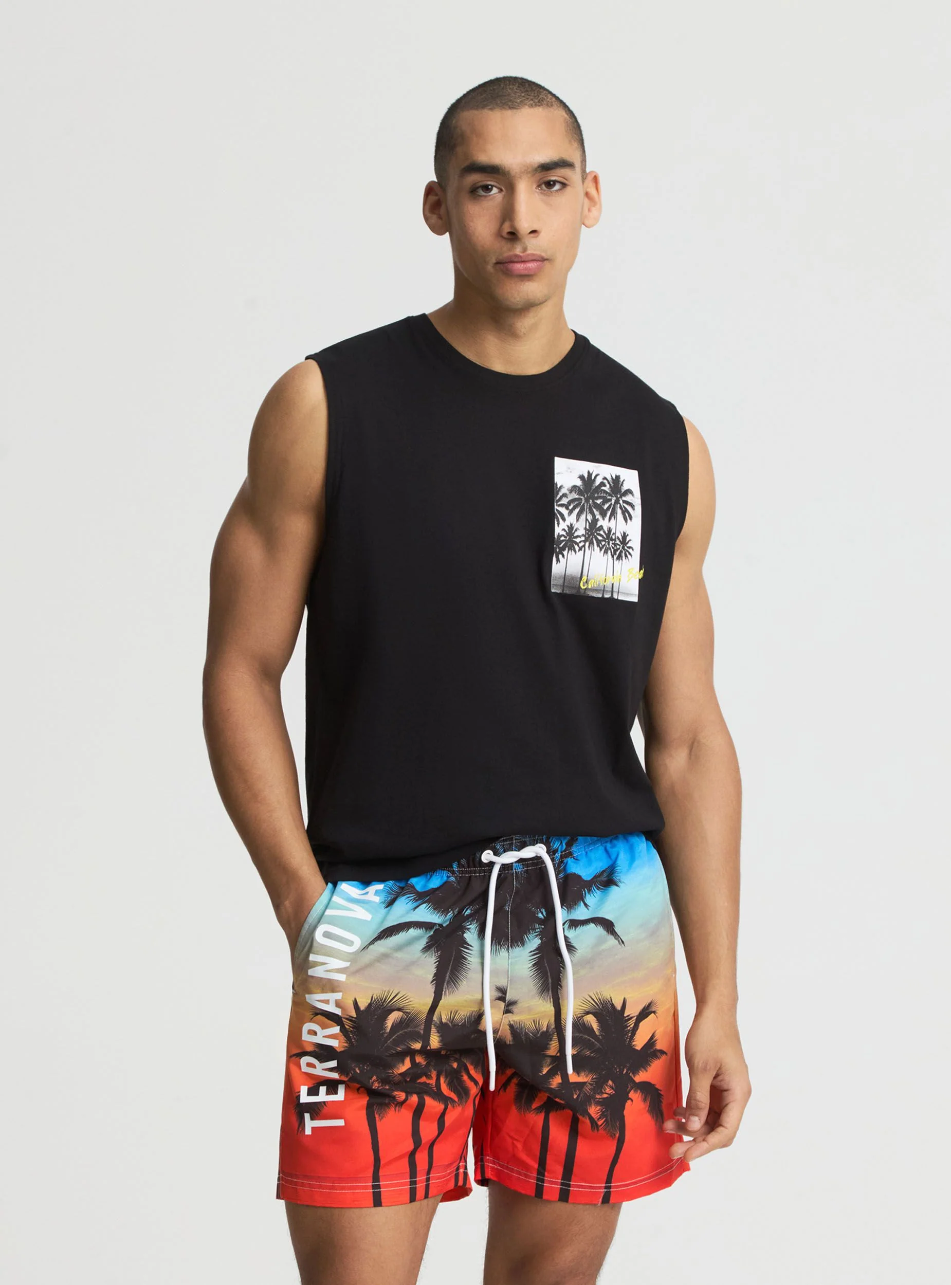 T-shirt smanicata con stampa palme fronte e retro - Image 2