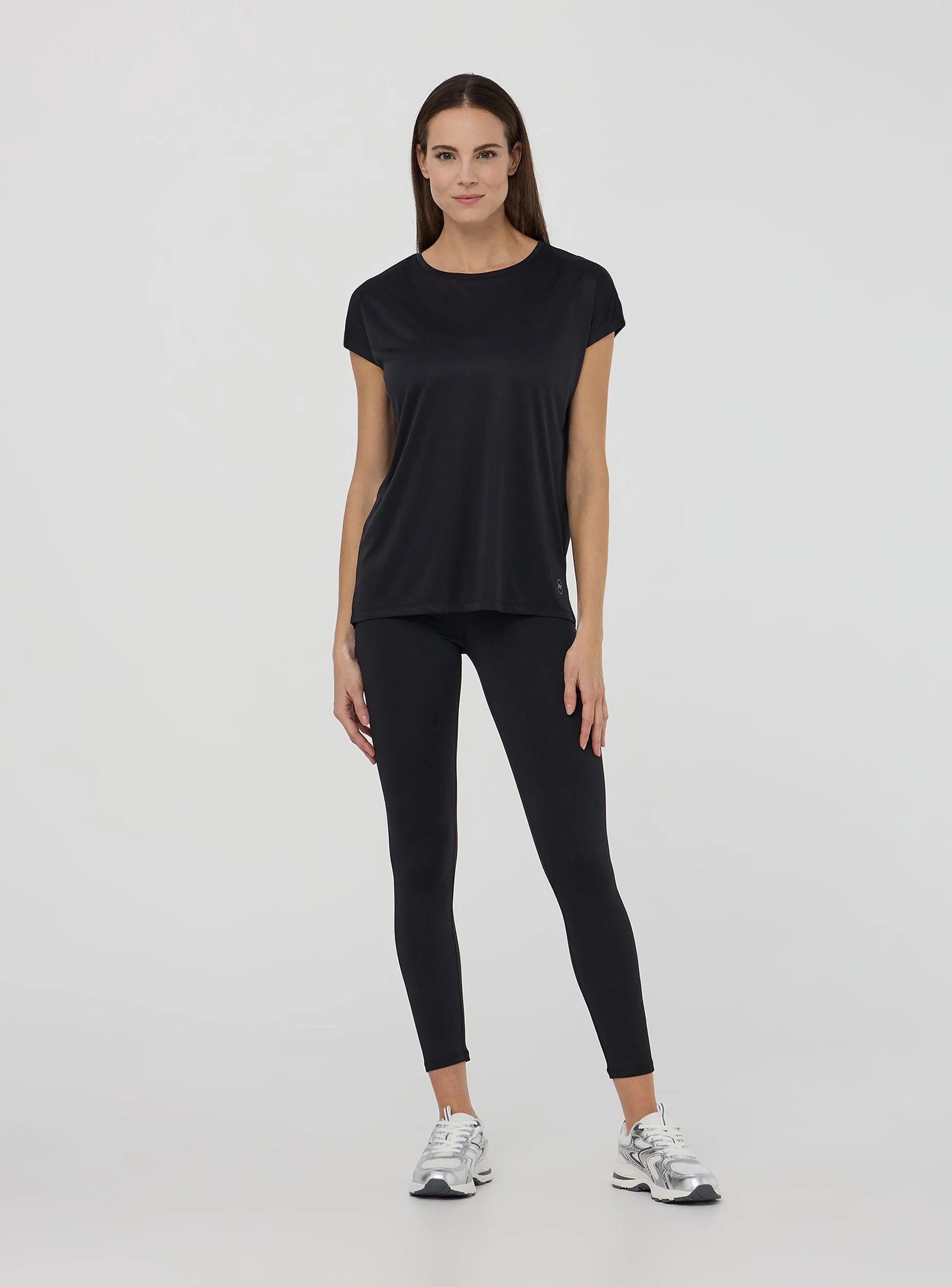 T-shirt sportiva ampia tinta unita - Image 2