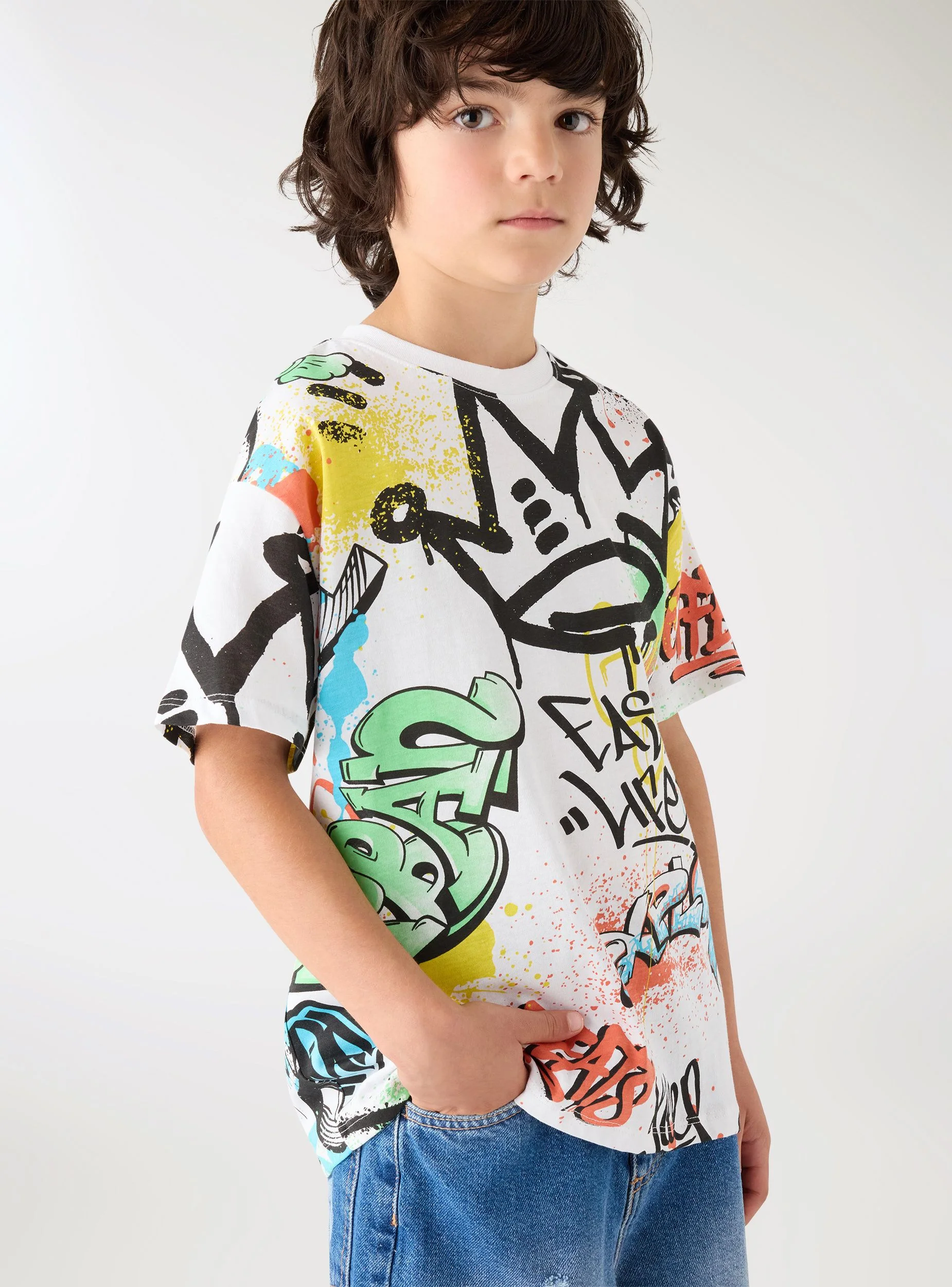 T-shirt stampa graffiti all-over - Image 4