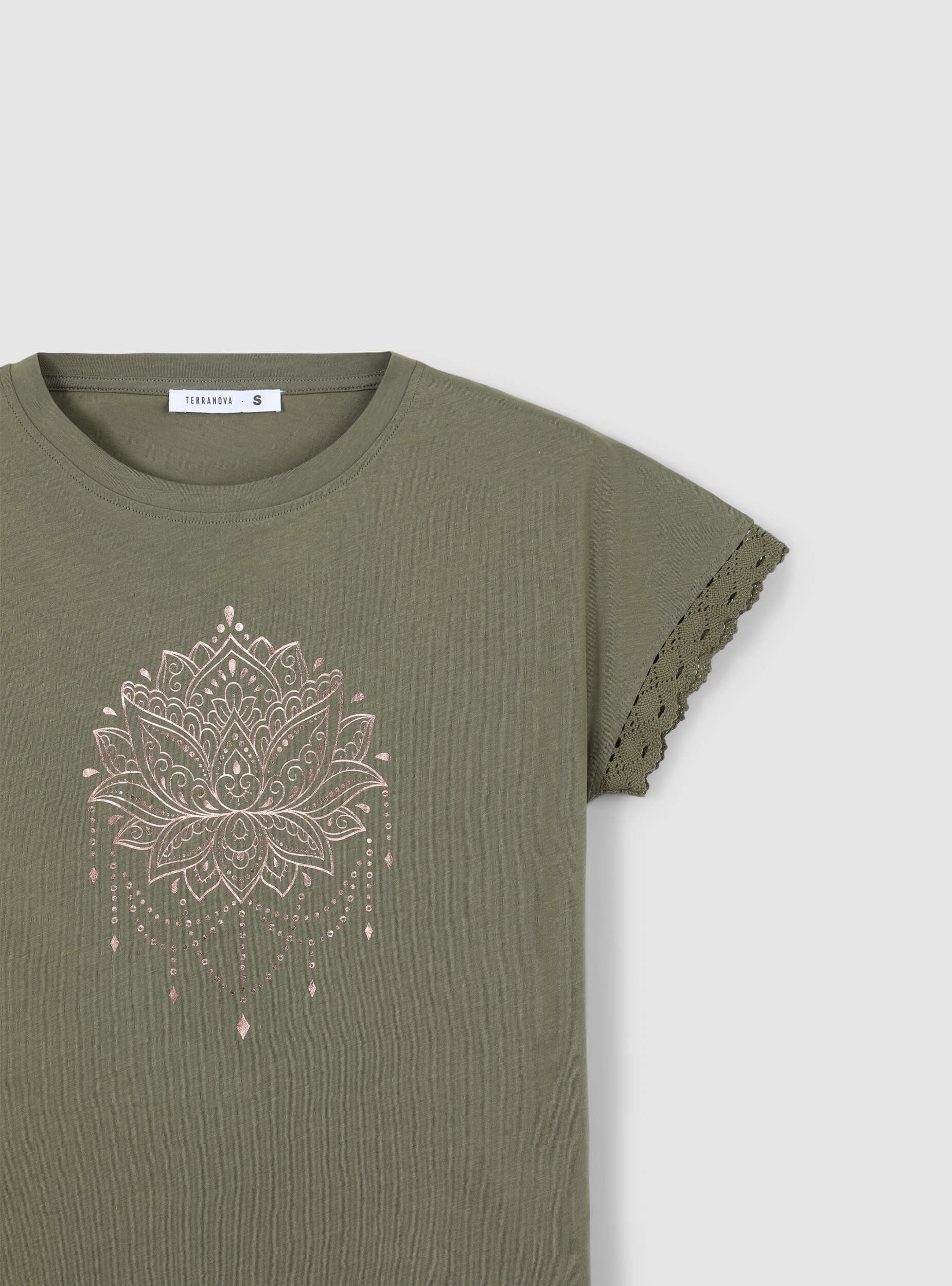 T-shirt stampa mangala con pizzo - Image 5