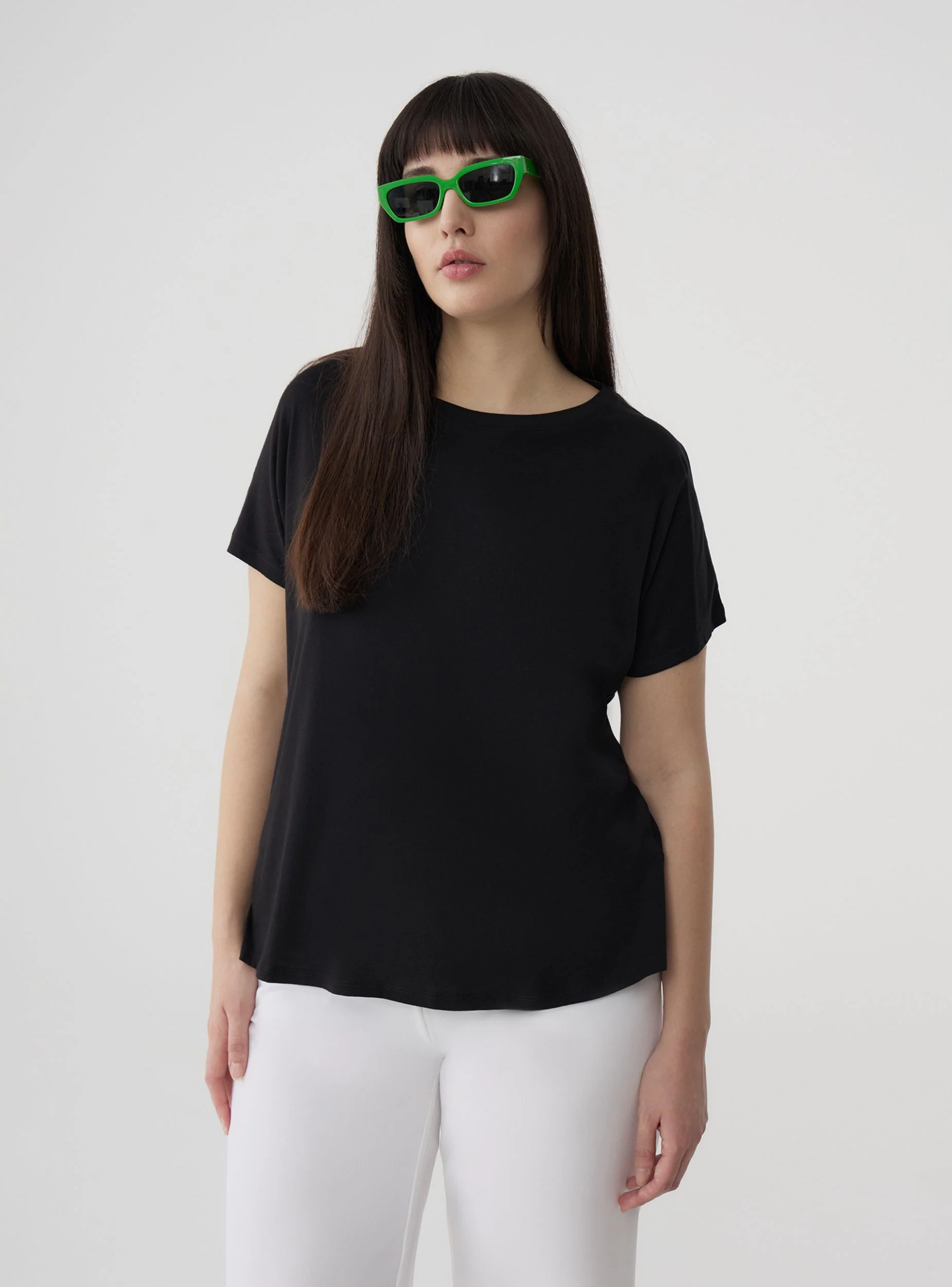 T-shirt tinta unita ampia - Image 3