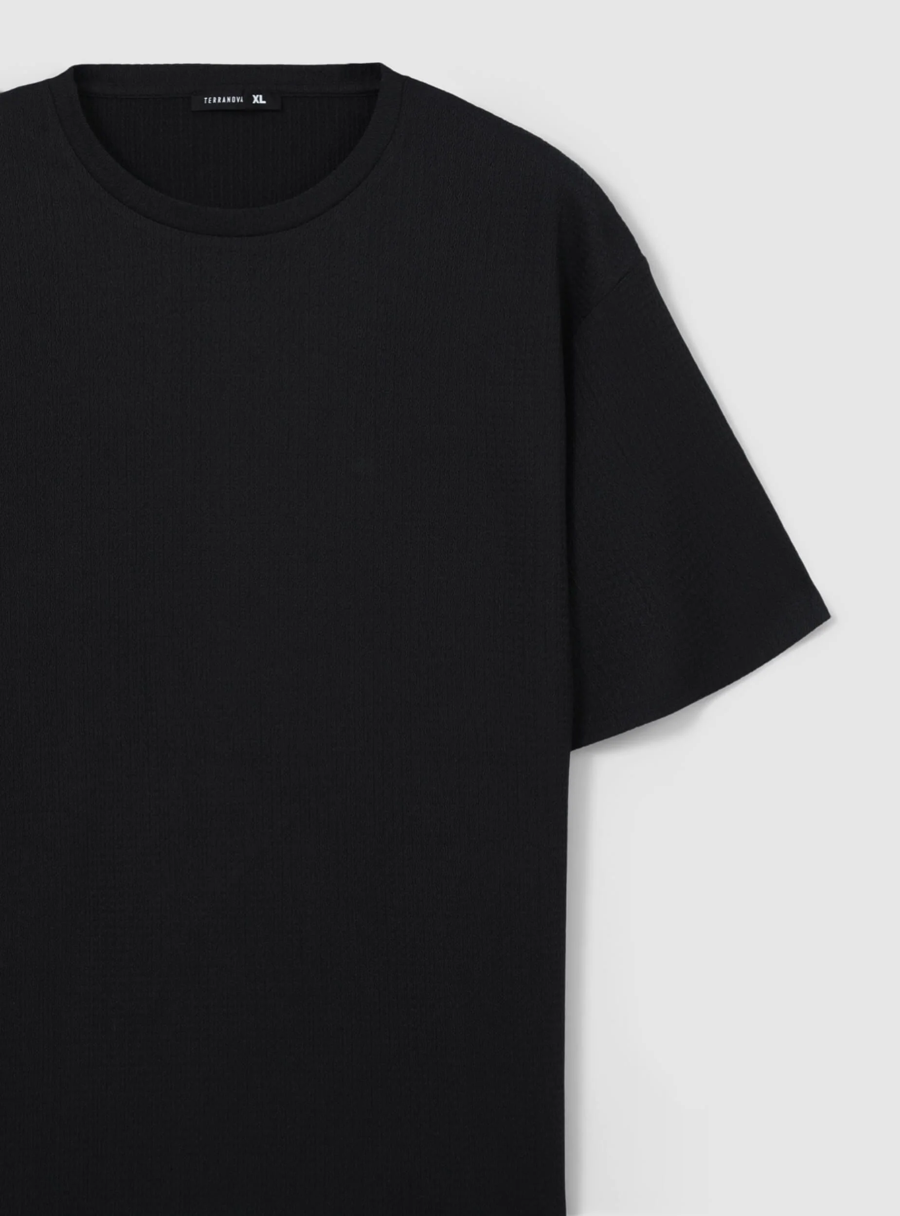 T-shirt tinta unita tessuto operato - Image 6