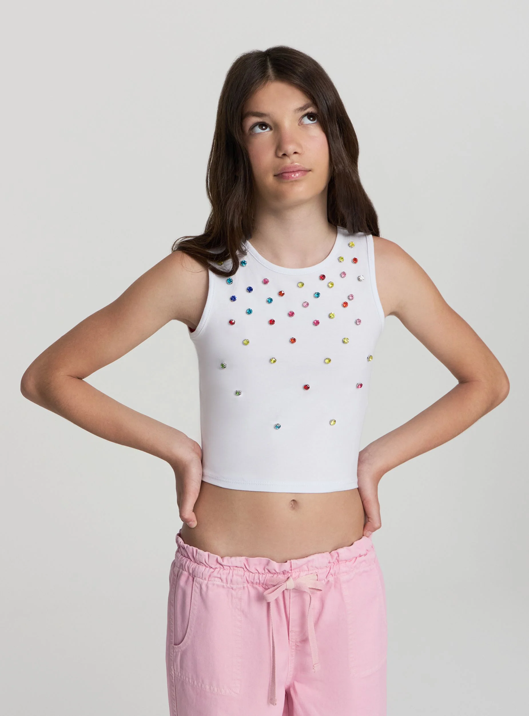 Top con applicazioni gioiello multicolor
