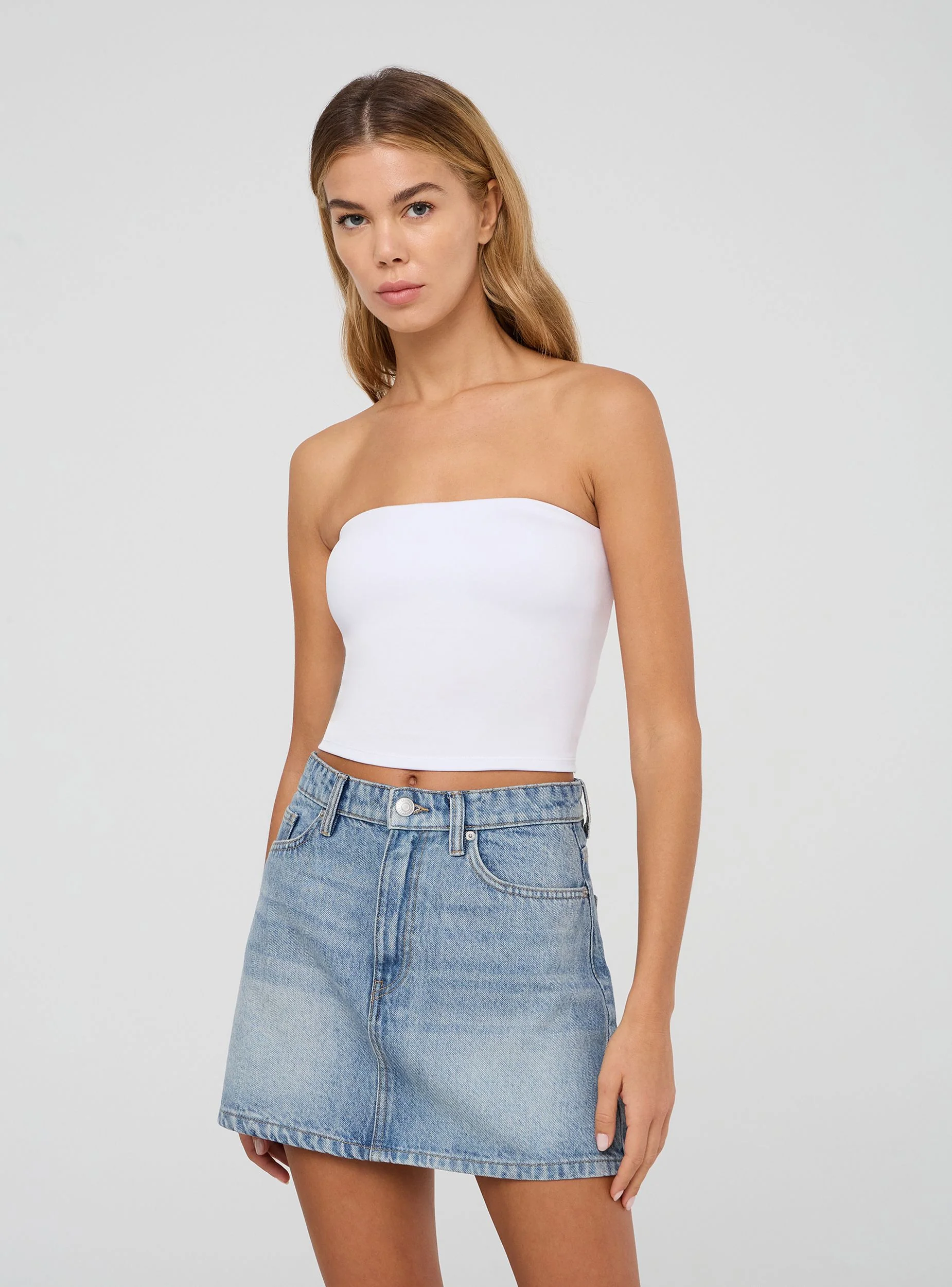 Top crop a fascia con coppe interne - Image 3