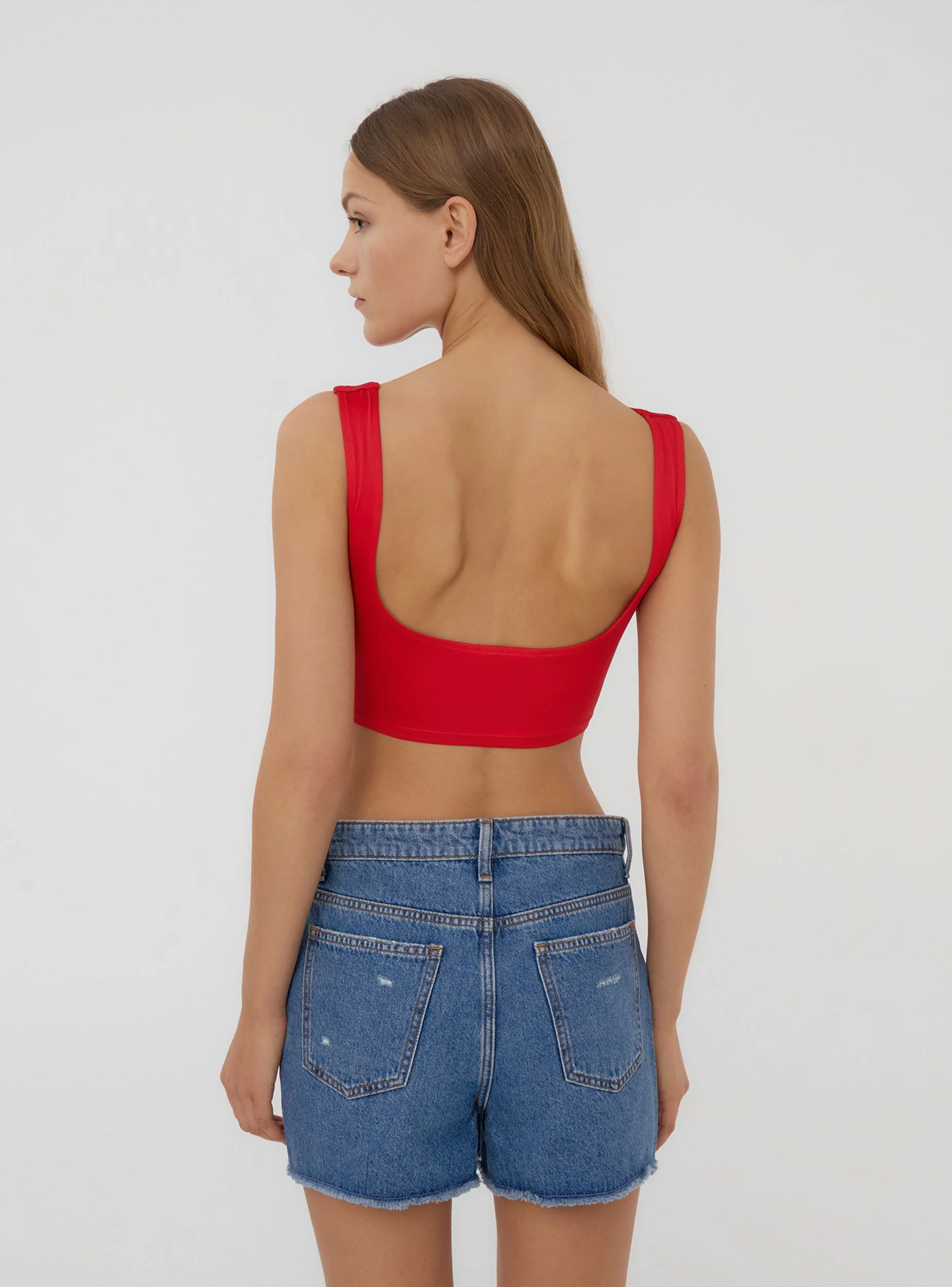 Top crop con schiena scoperta - Image 3