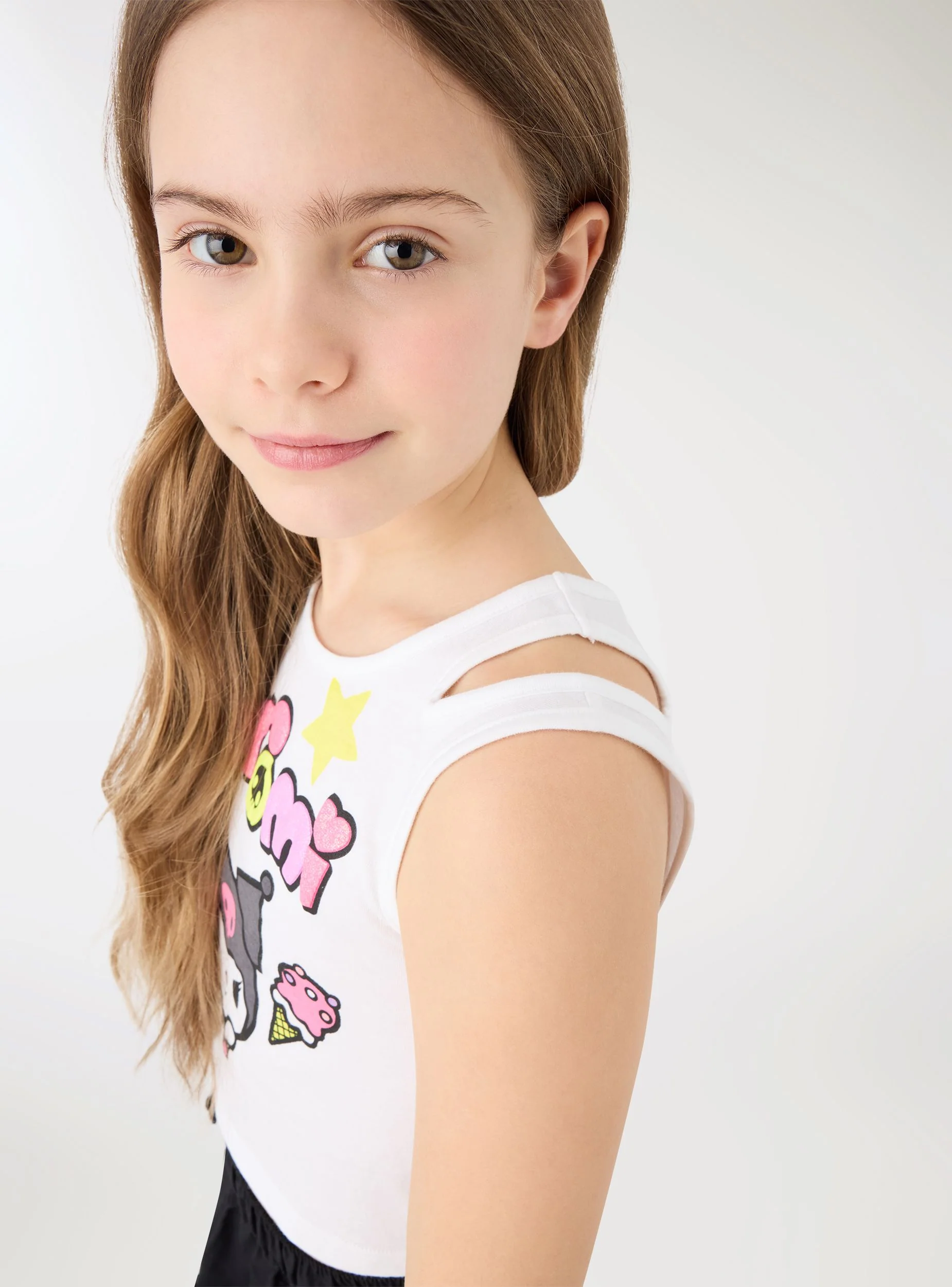 Top crop con stampa Kuromi® e cut-out - Image 3