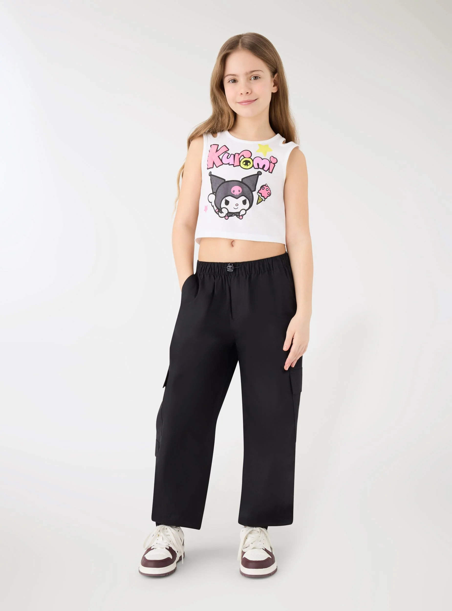 Top crop con stampa Kuromi® e cut-out - Image 4