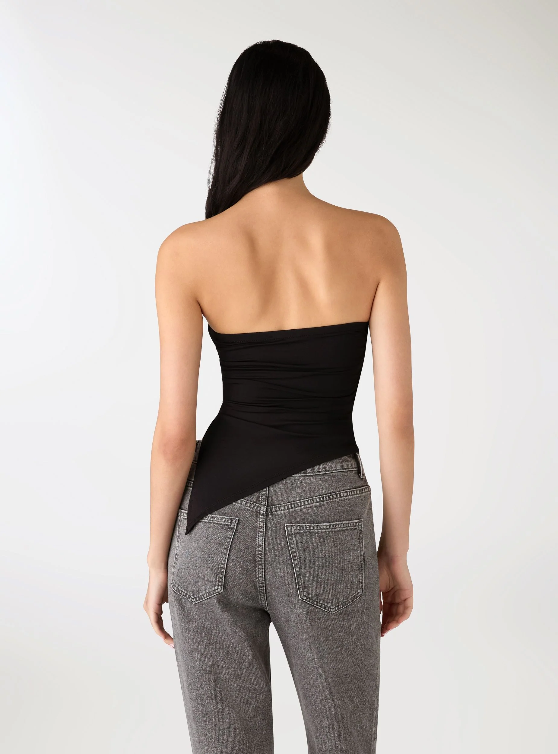Top fascia con coppe asimmetriche e drappeggio - Image 3