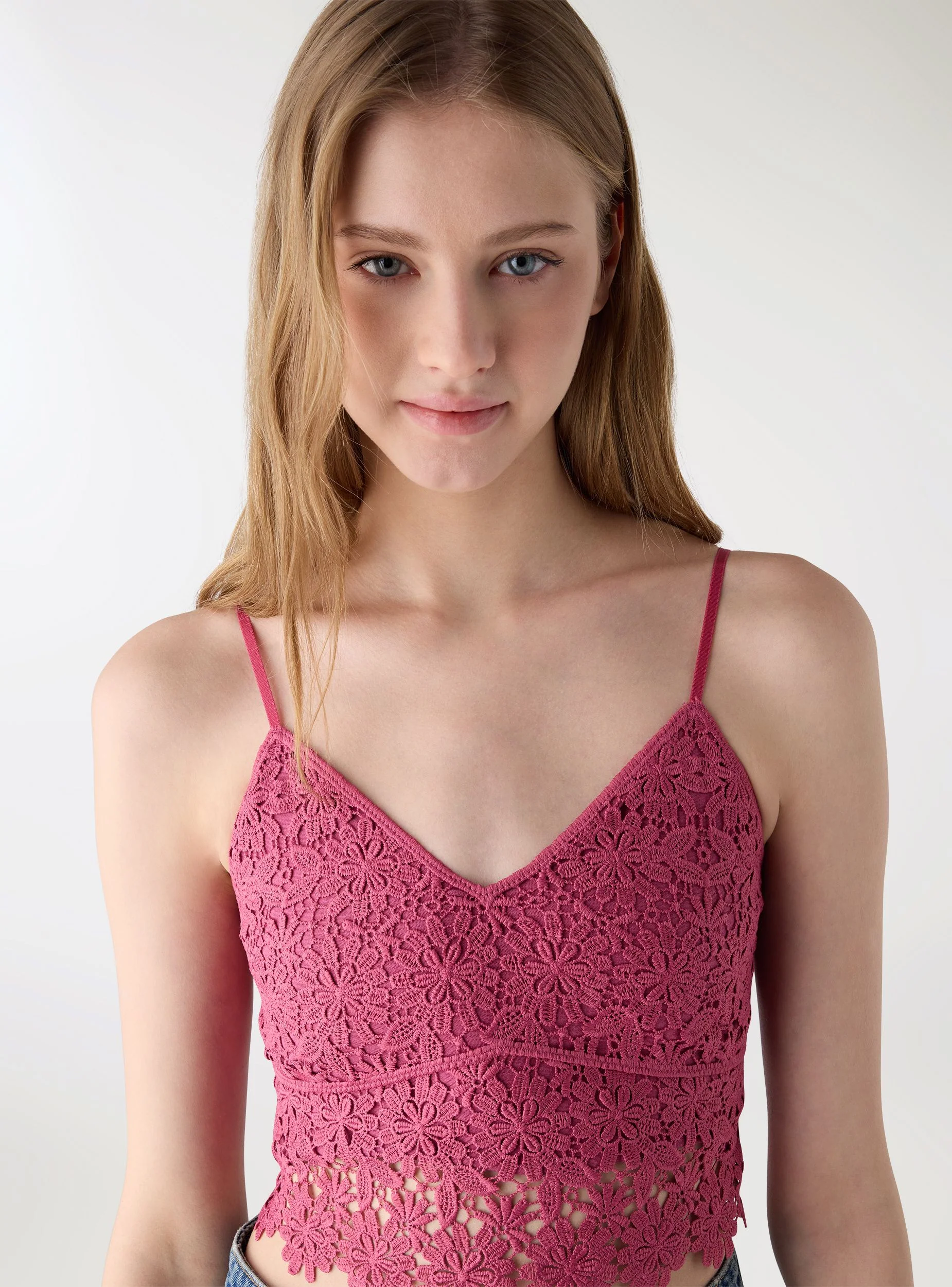Top in macramè a tinta unita - Image 4