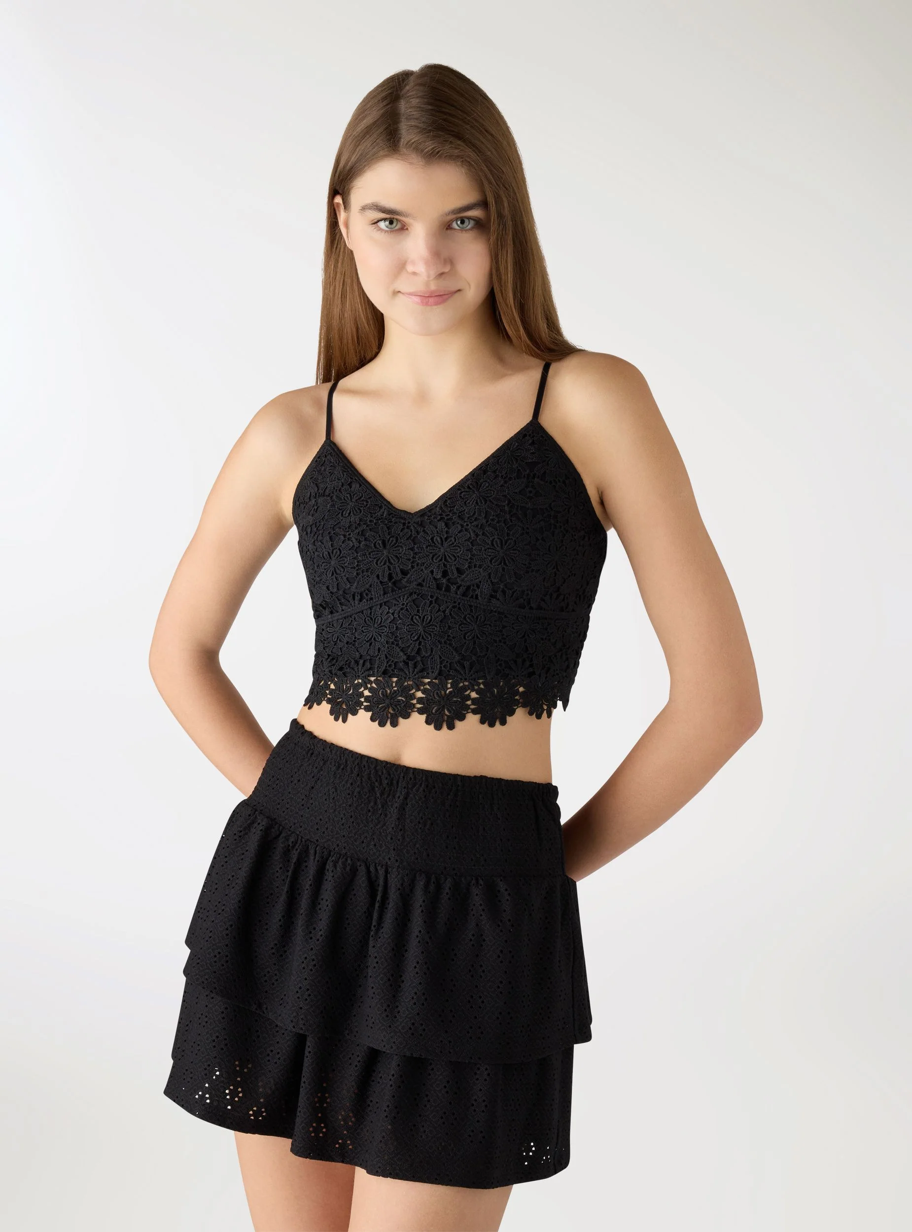 Top in macramè a tinta unita - Image 2