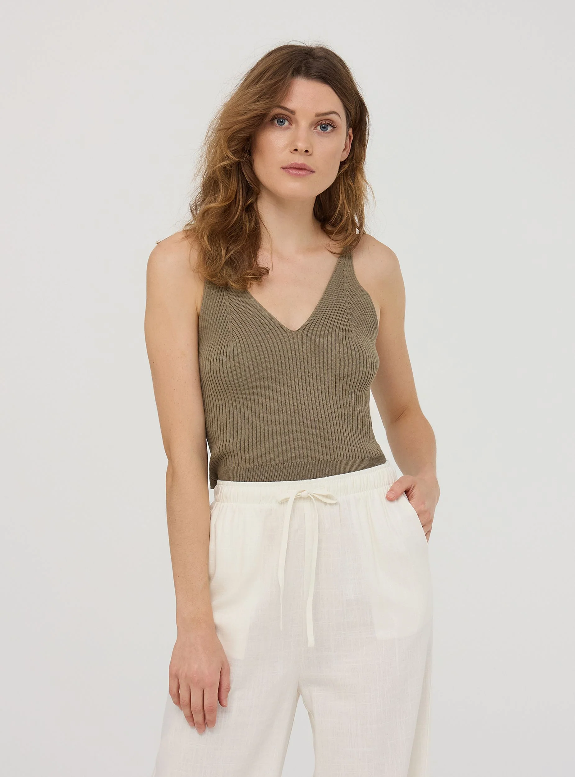 Top in maglia con scollo a v - Image 2