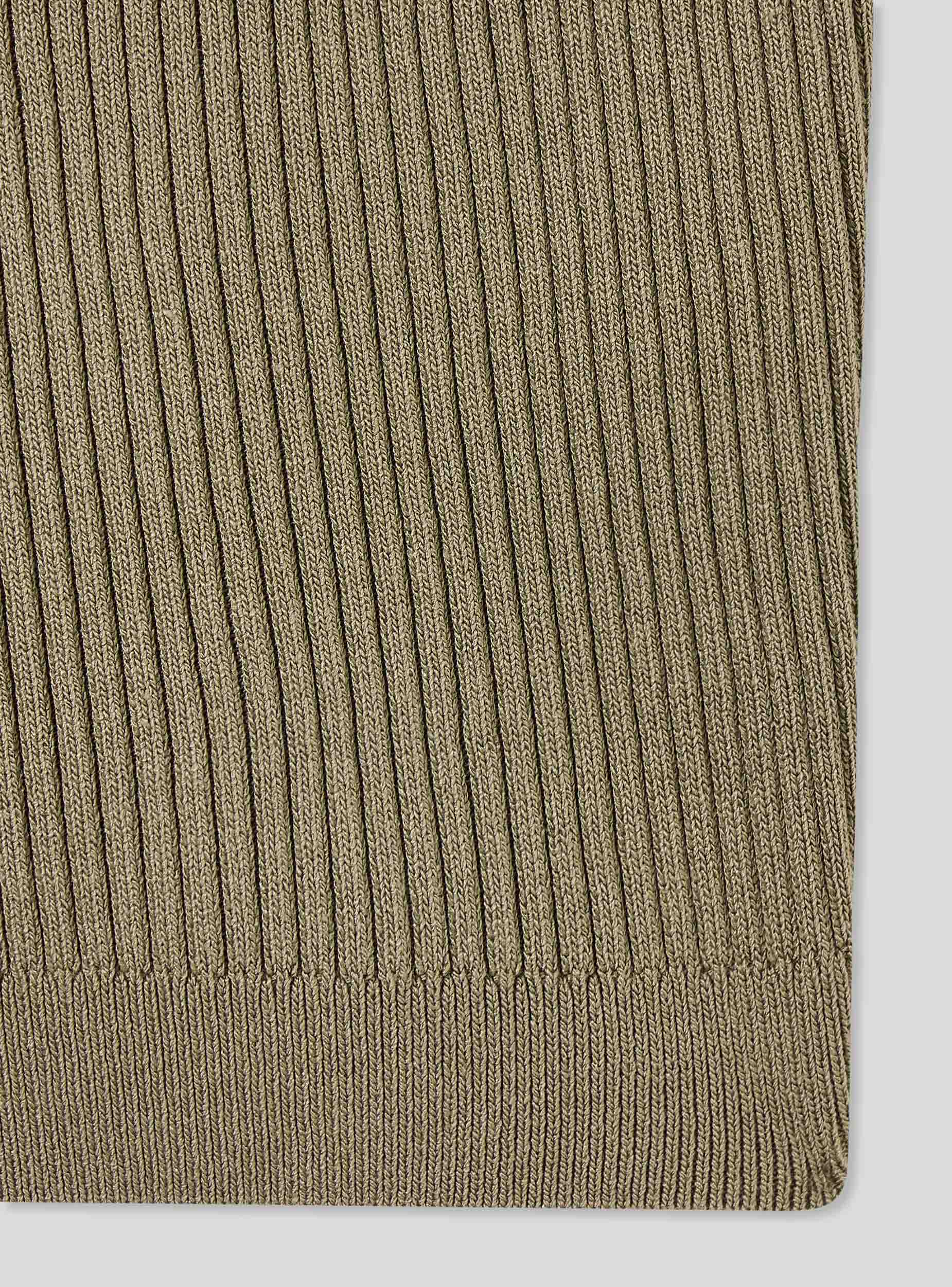 Top in maglia con scollo a v - Image 6