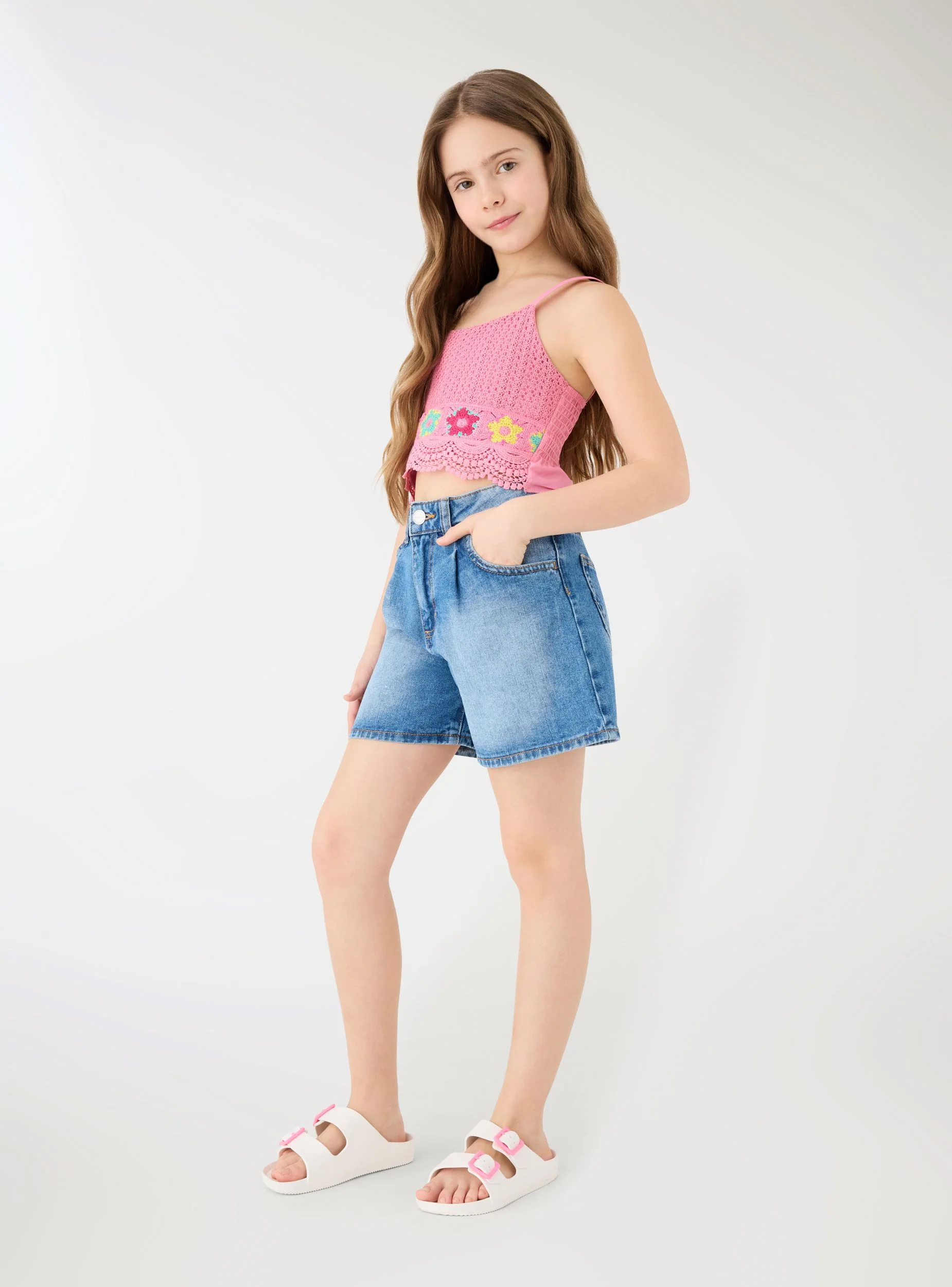Top in uncinetto con fascia a motivi