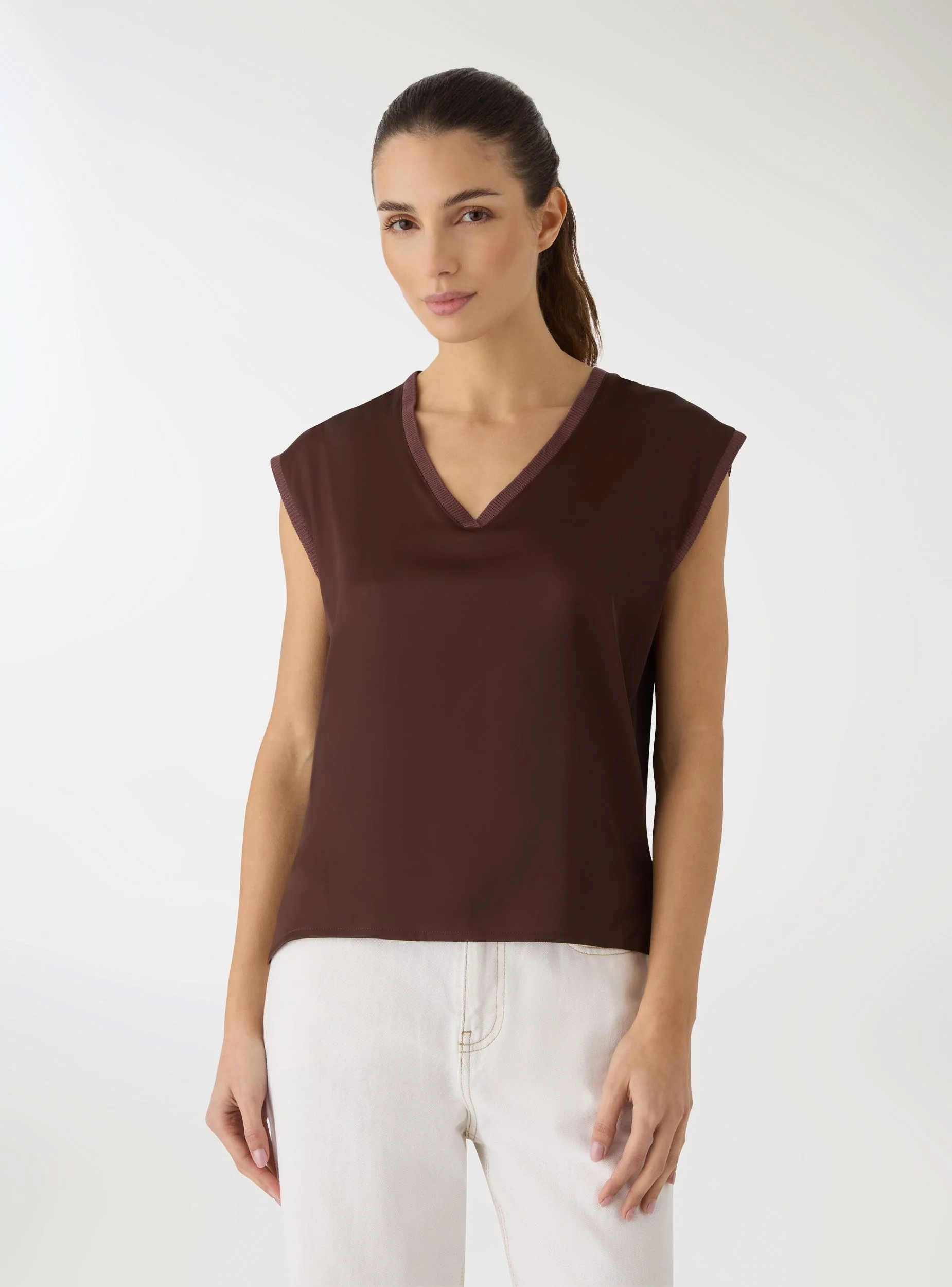 Top scollo a v satin